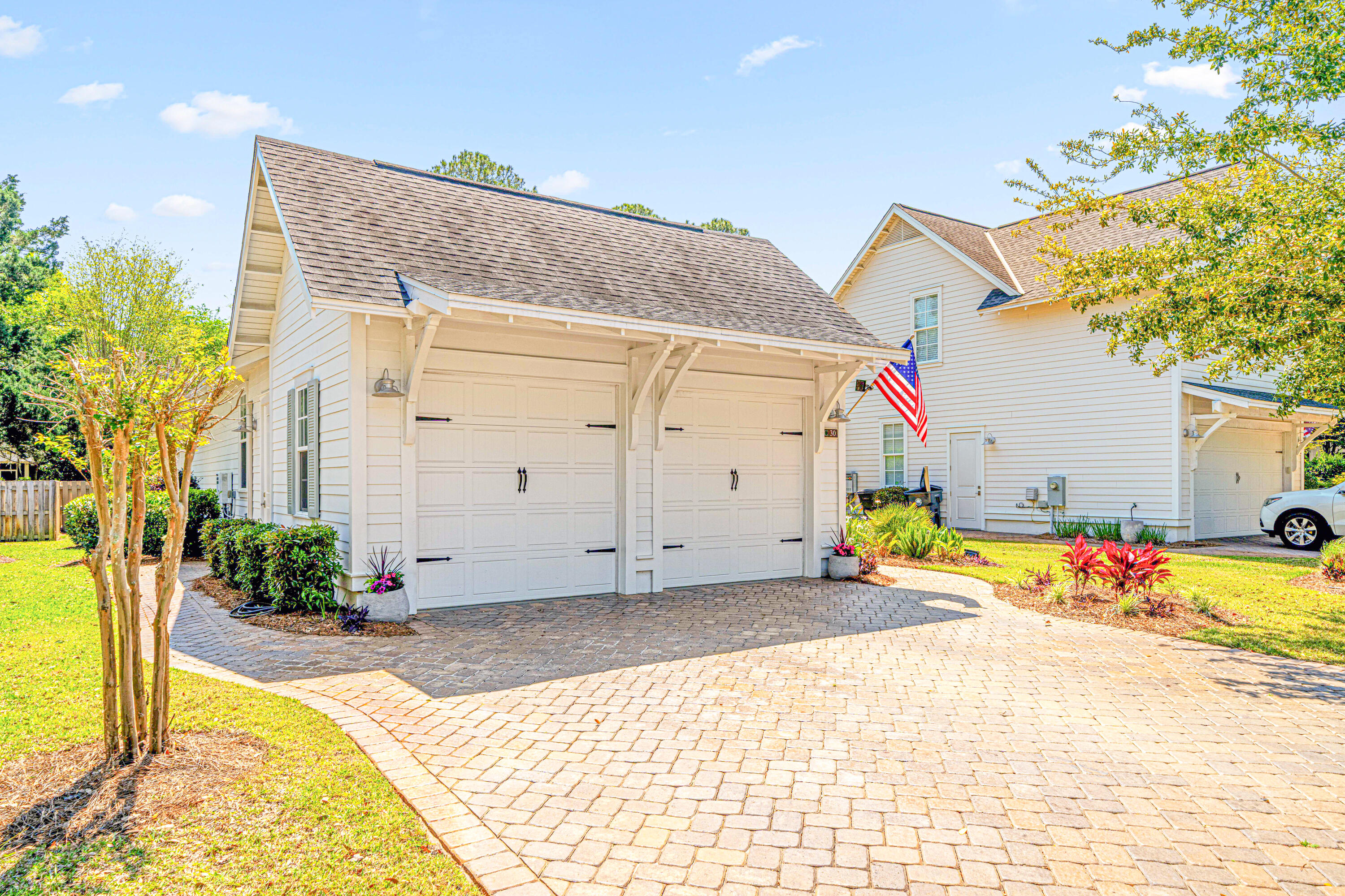 CARSON OAKS - Residential