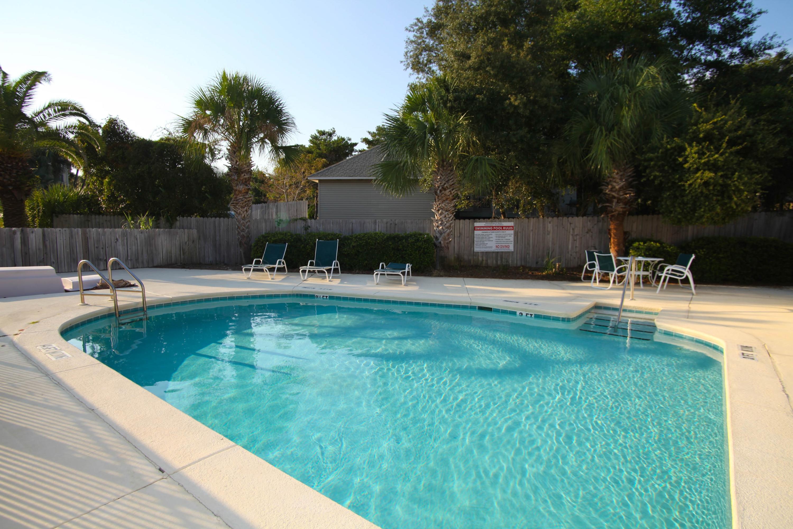 PELICAN PLACE T/H EAST - Residential