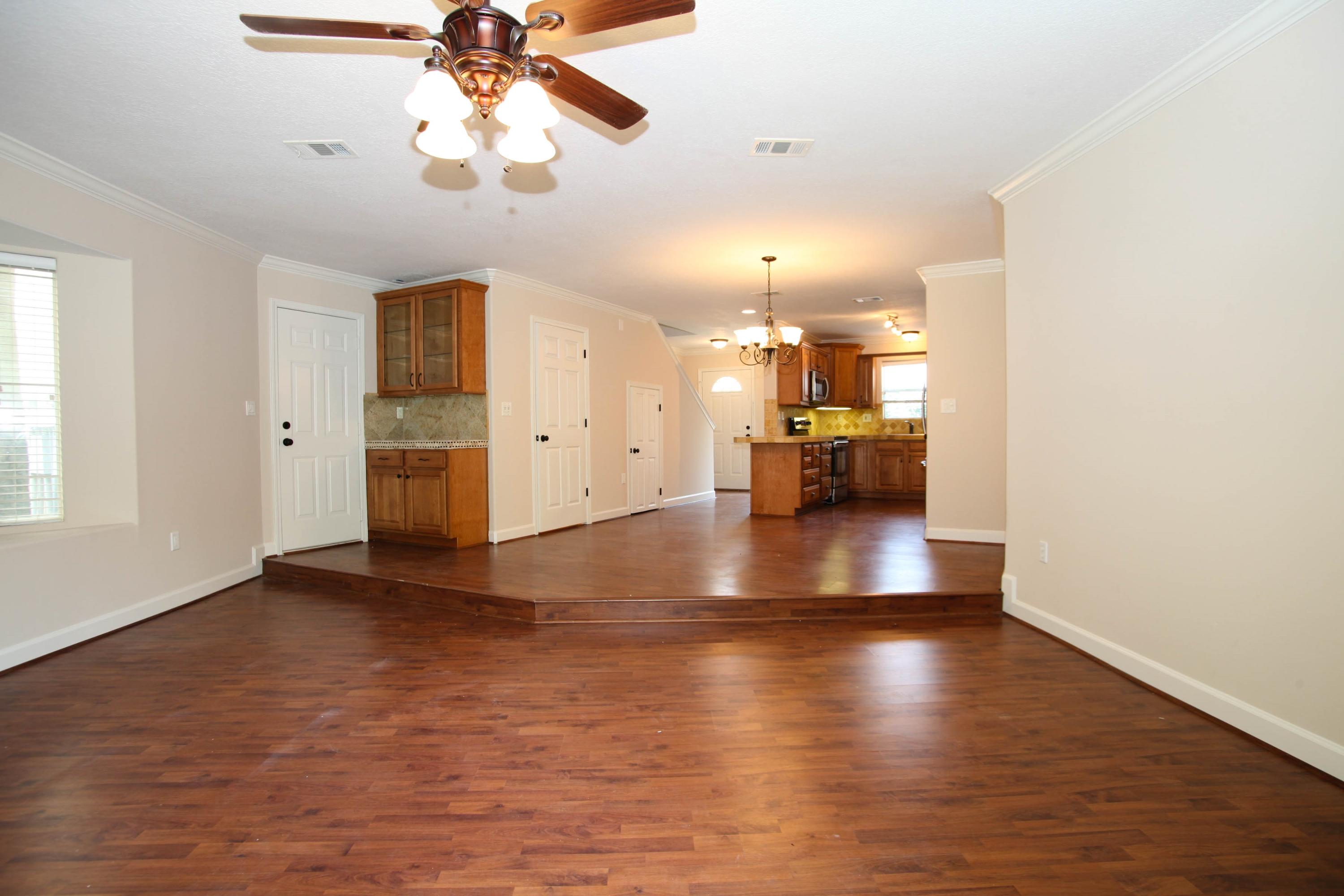 PELICAN PLACE T/H EAST - Residential