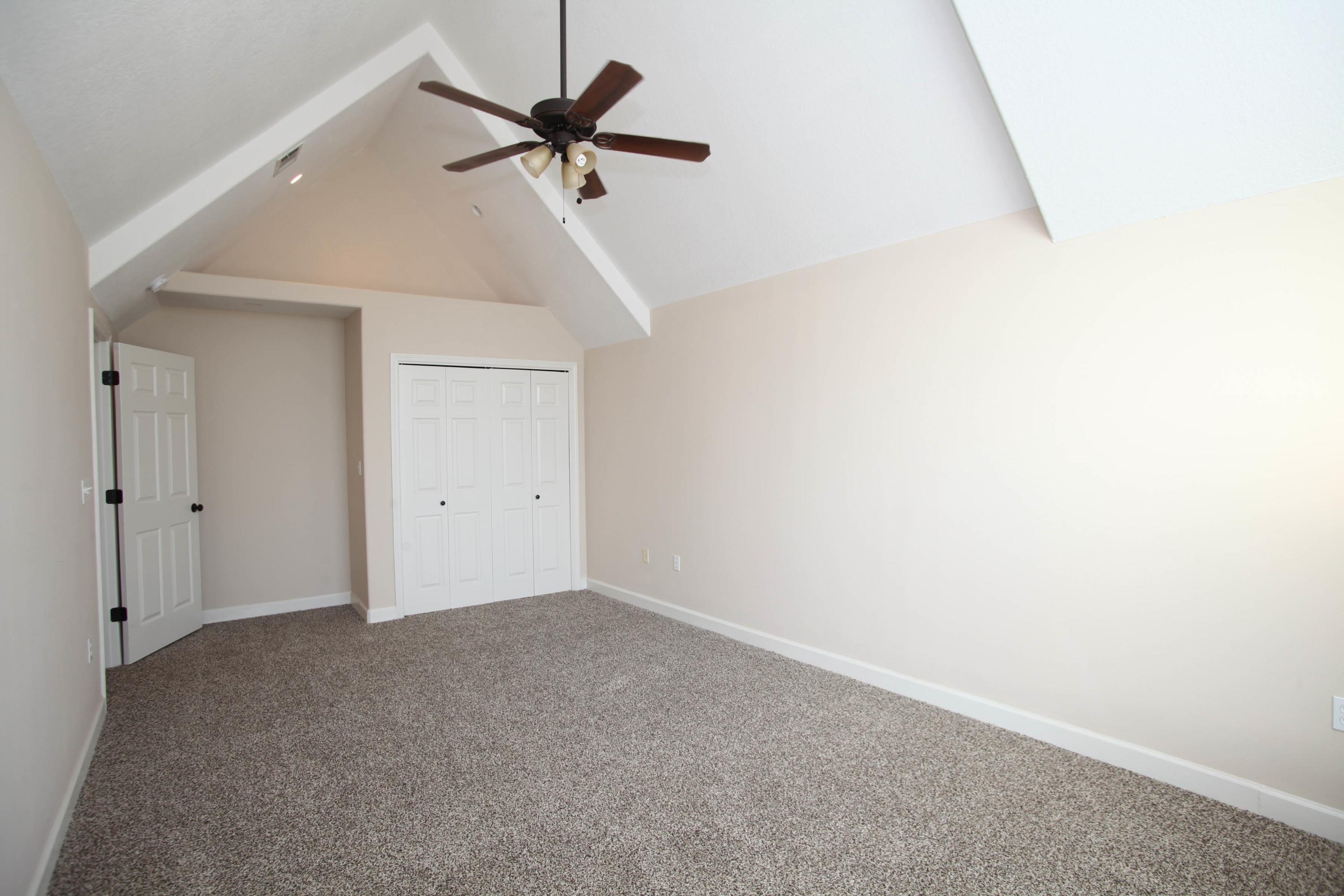 PELICAN PLACE T/H EAST - Residential