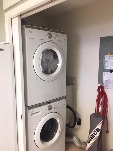 SHORELINE TOWERS 3 - Residential