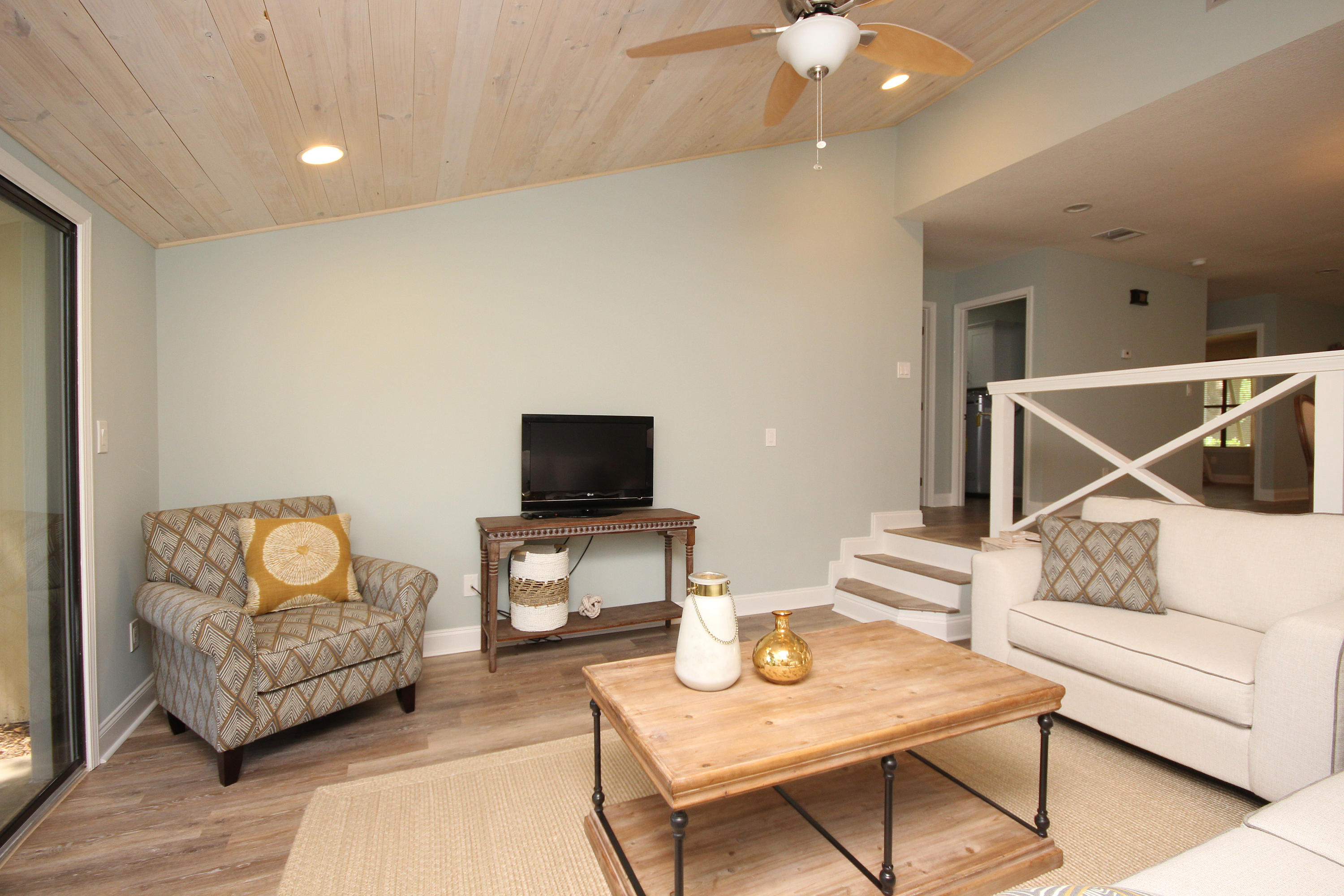 BAYOU VILLAGE CONDO PH 2 - Residential