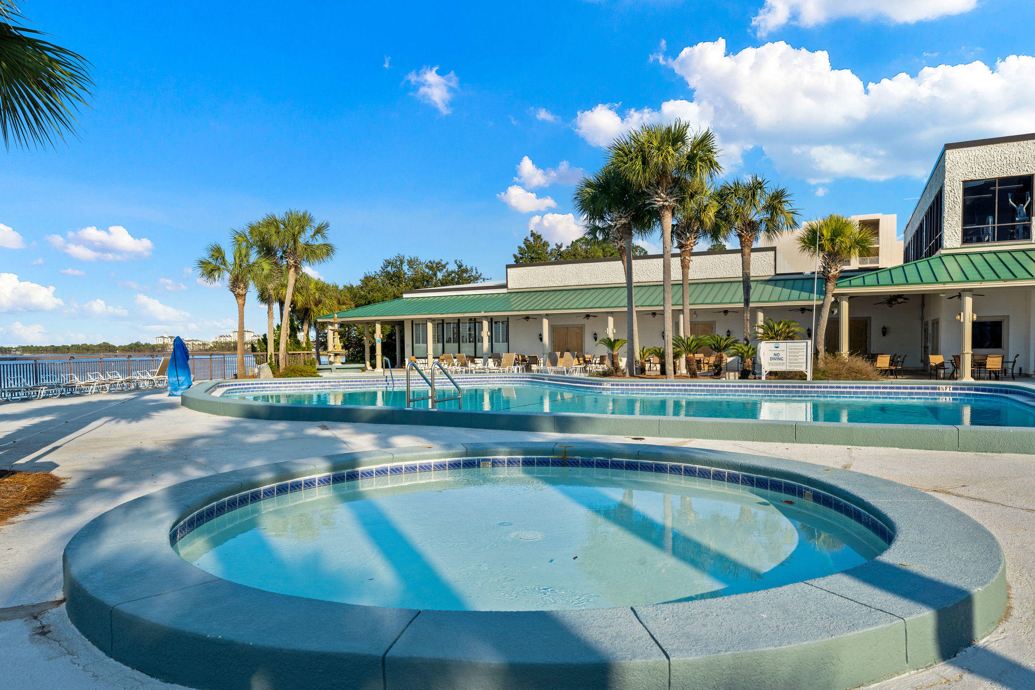 BAYSIDE CONDO SANDESTIN - Residential