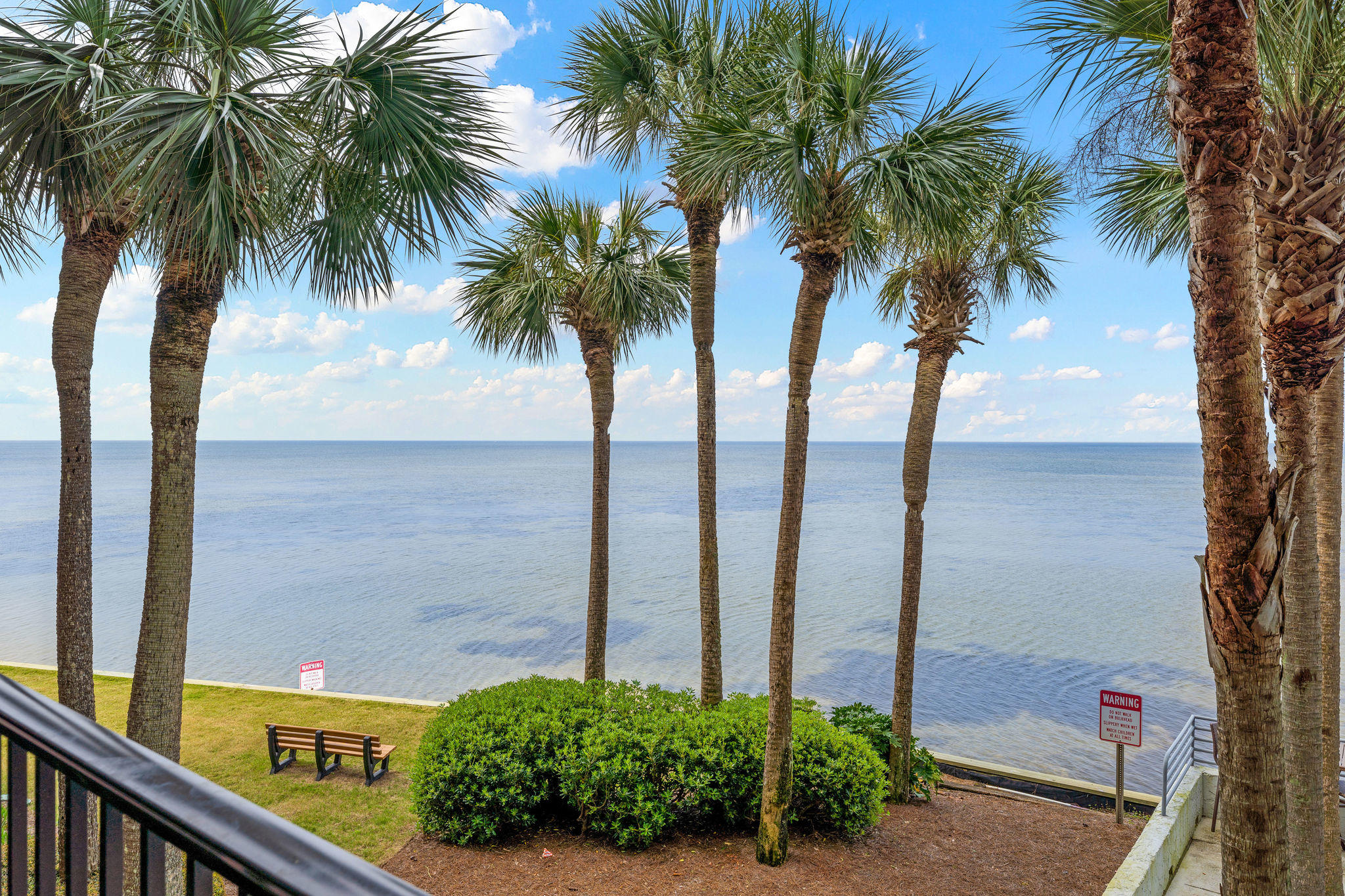 BAYSIDE CONDO SANDESTIN - Residential