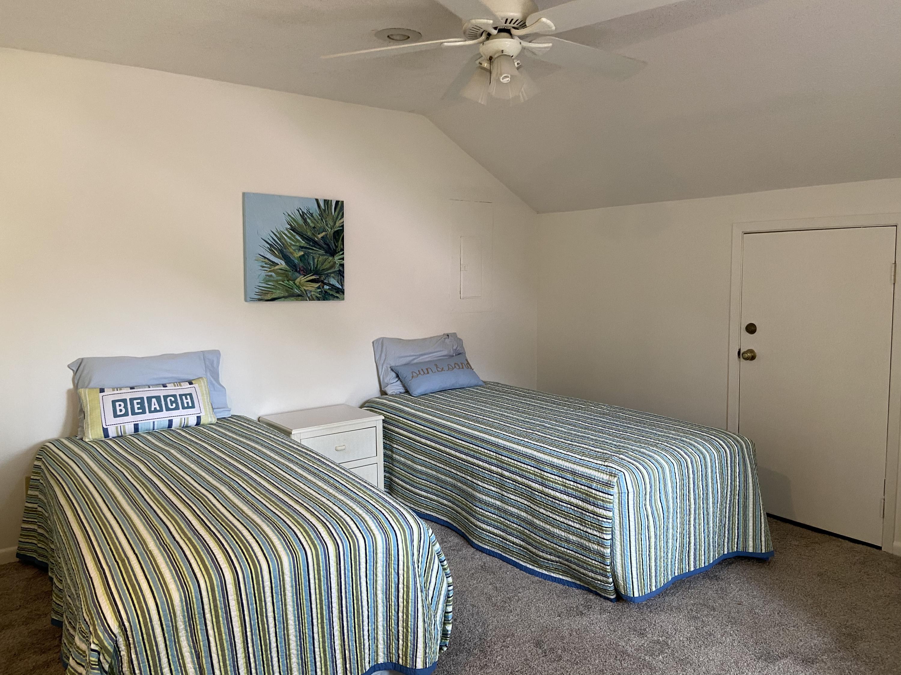 BEACHWALK T/H - Residential