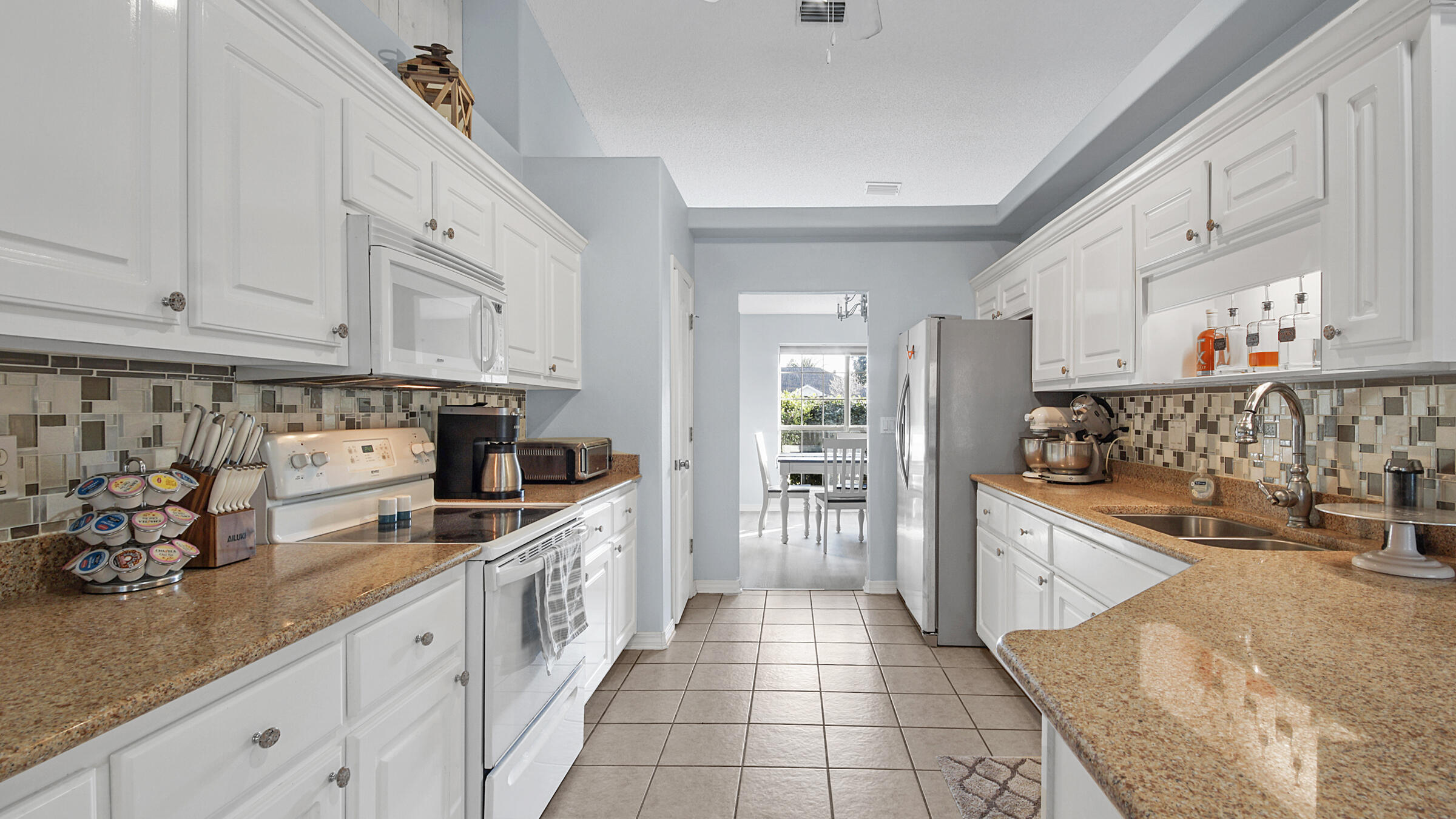 HOLLEY BY THE SEA - Residential