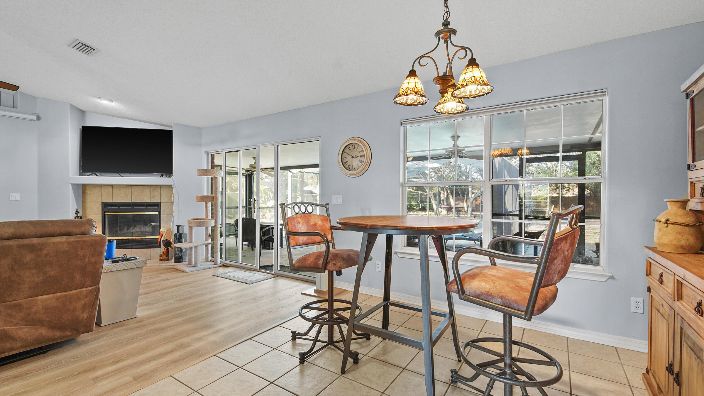 HOLLEY BY THE SEA - Residential