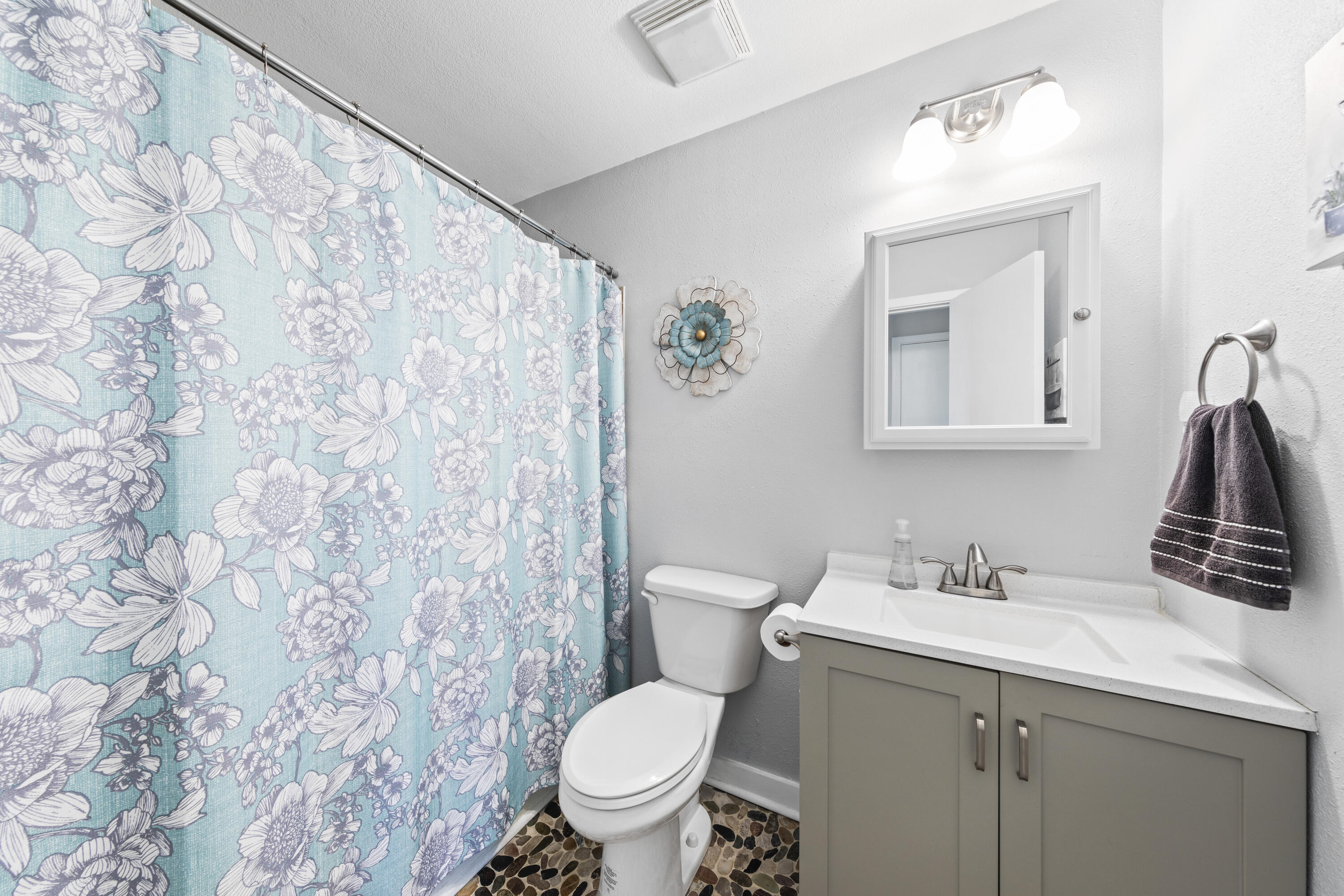 MIRAMAR ESTATES 4TH ADDN - Residential