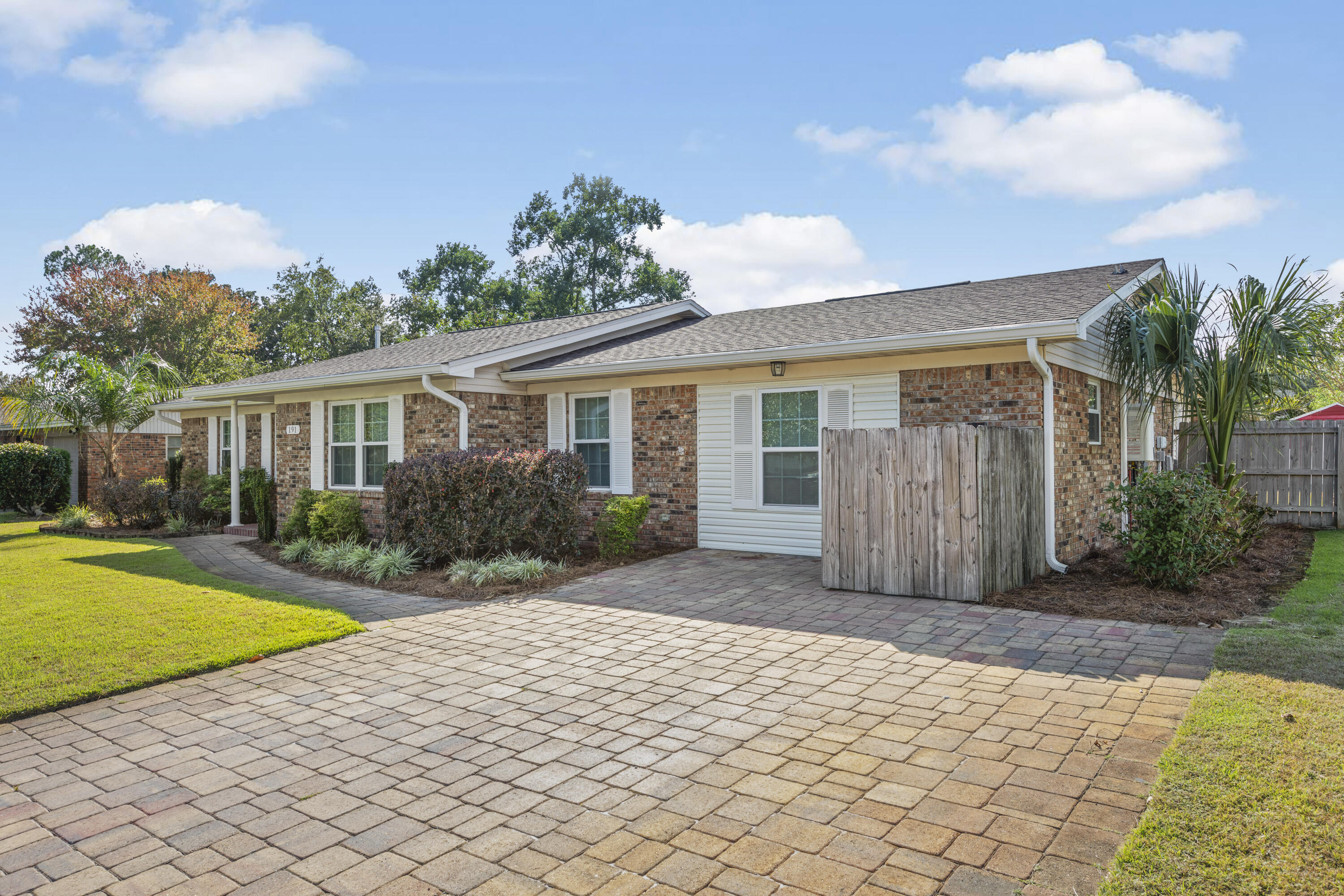 MIRAMAR ESTATES 4TH ADDN - Residential