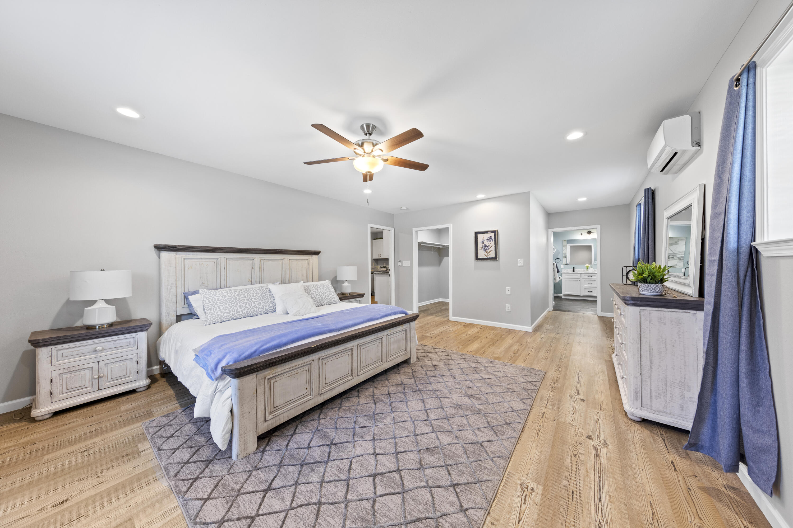 MIRAMAR ESTATES 4TH ADDN - Residential