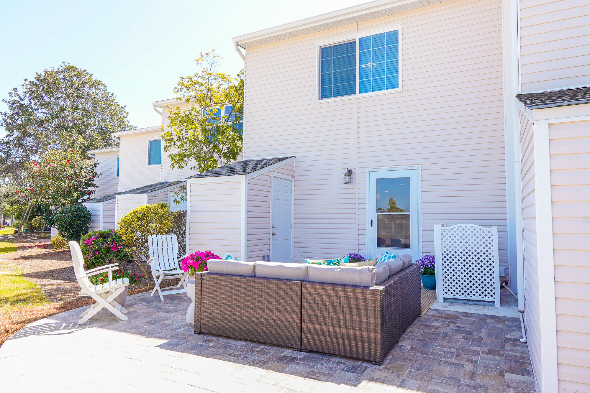 WOODLAND SHORES PH III TOWNHOMES - Residential