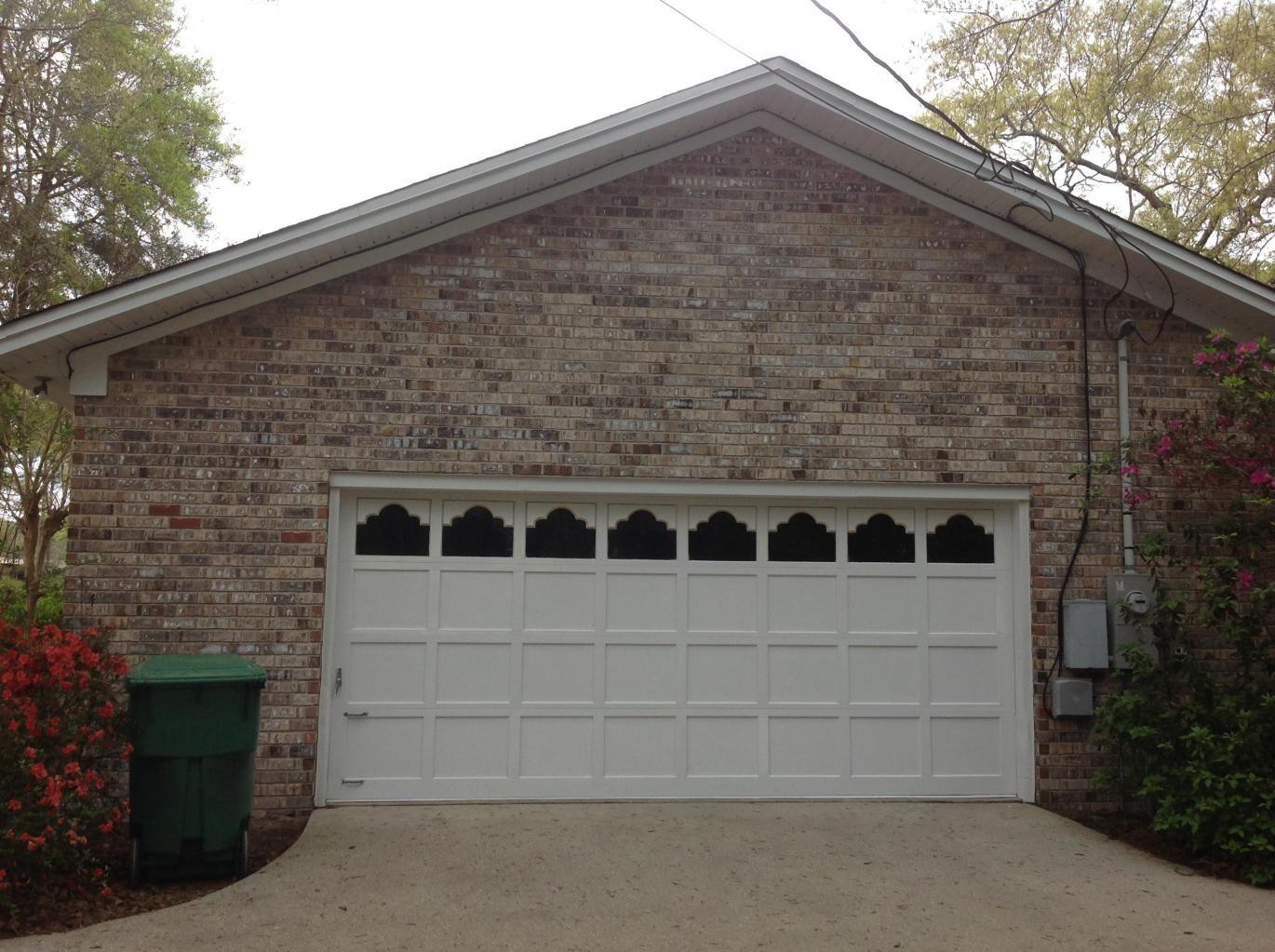 HOLLY HILLS - Residential