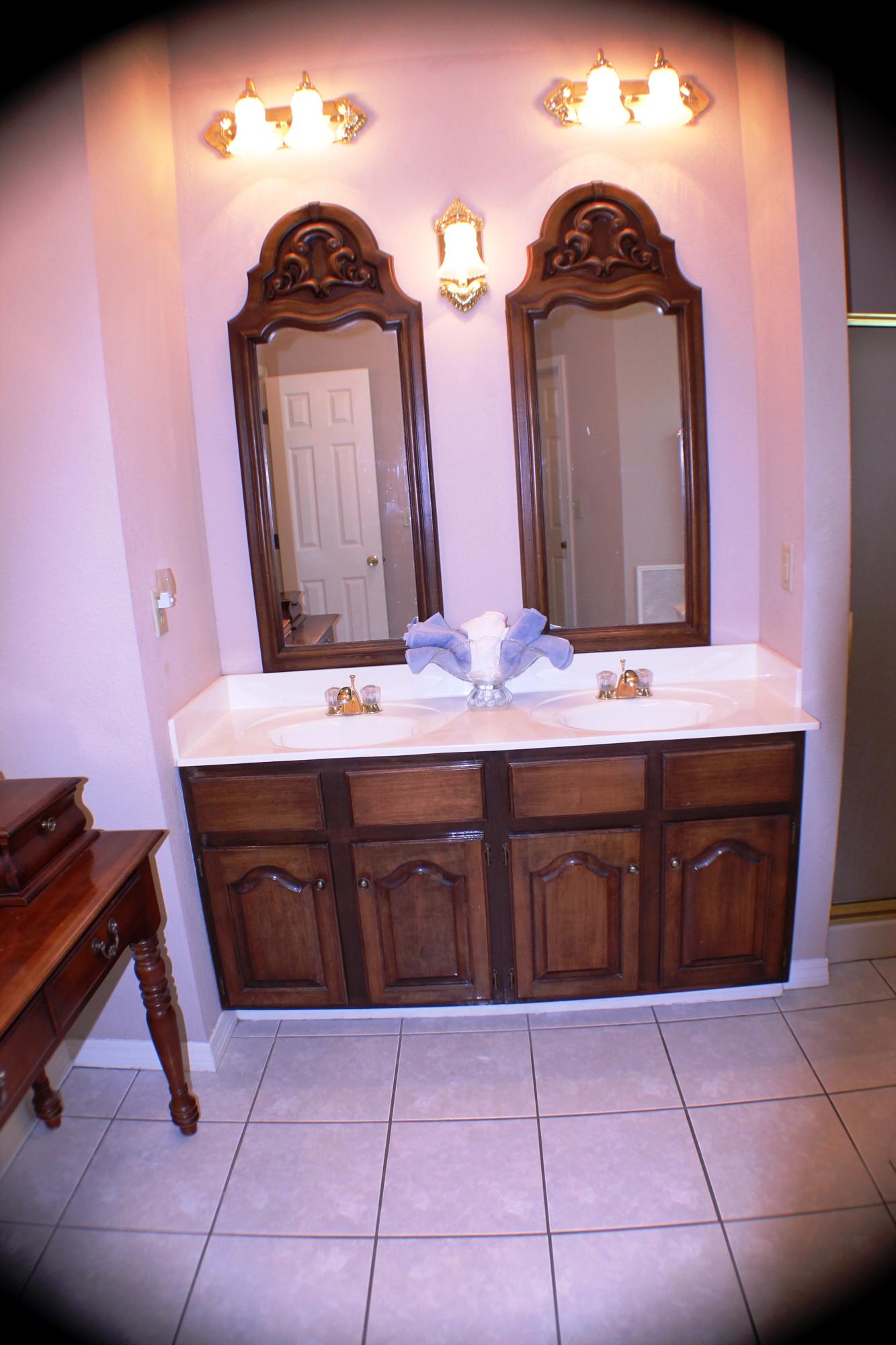 HOLLY HILLS - Residential