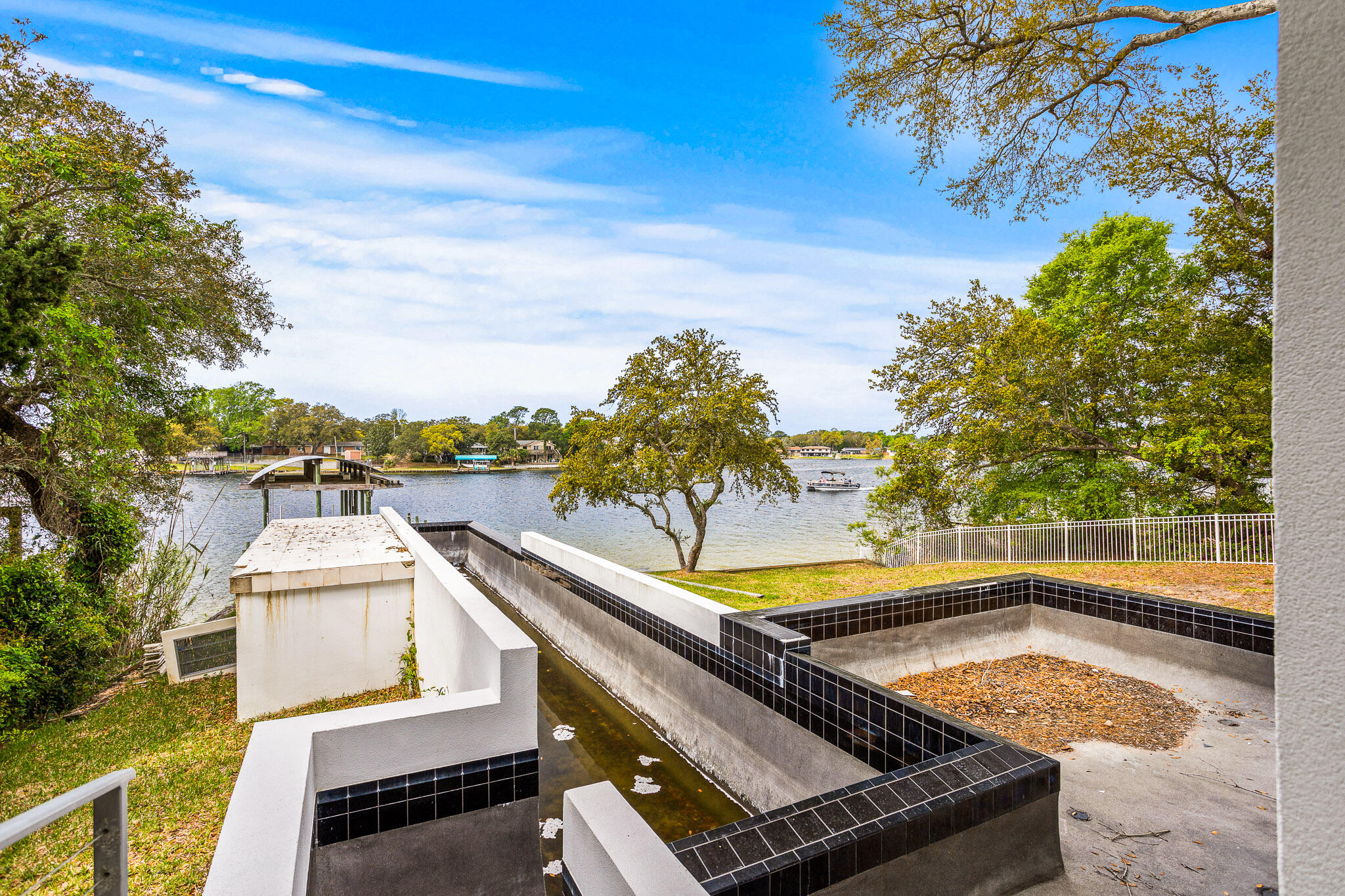 BAYOU VISTA - Residential