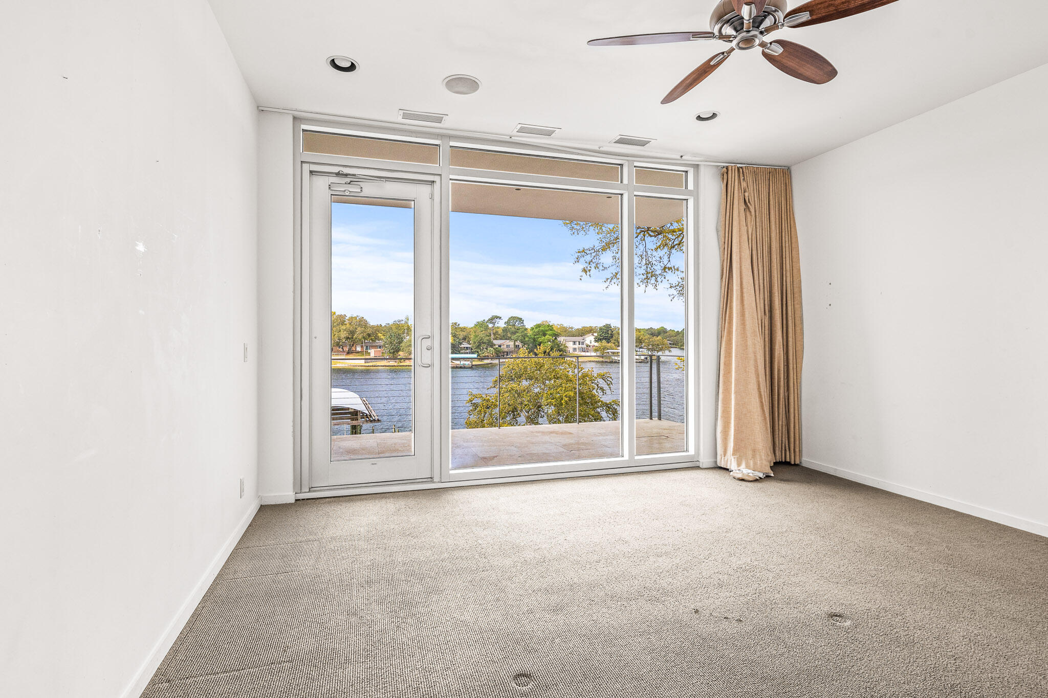 BAYOU VISTA - Residential