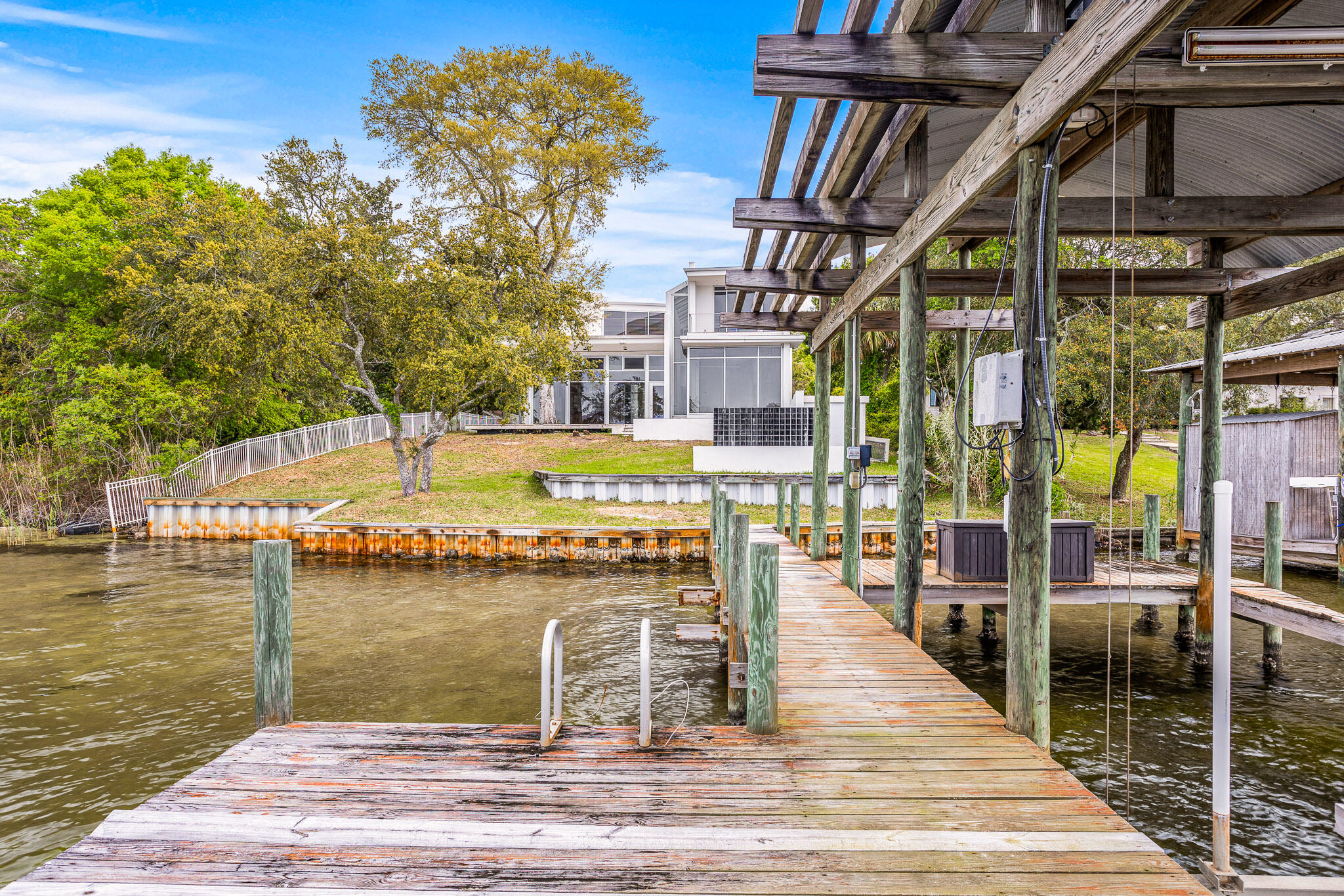 BAYOU VISTA - Residential