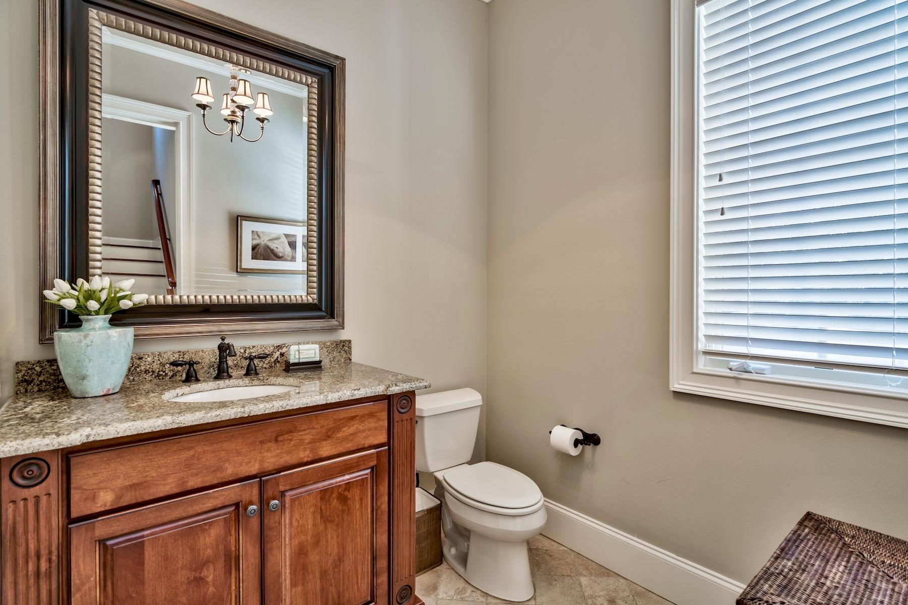 BURNT PINE - Residential