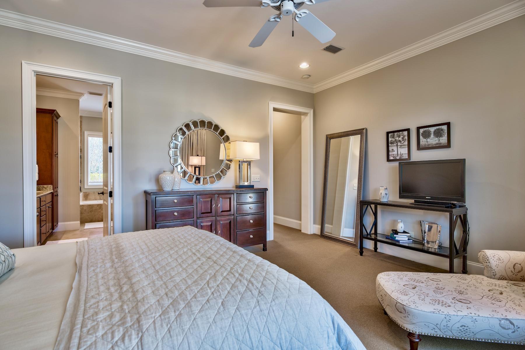 BURNT PINE - Residential