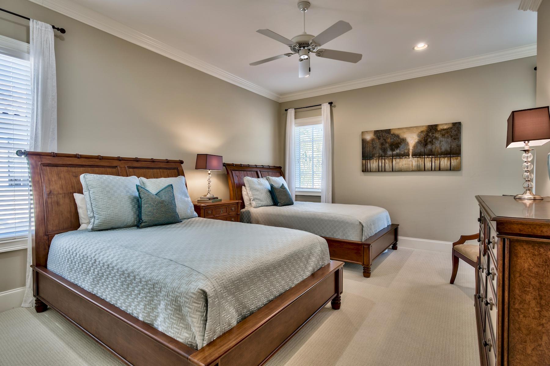 BURNT PINE - Residential