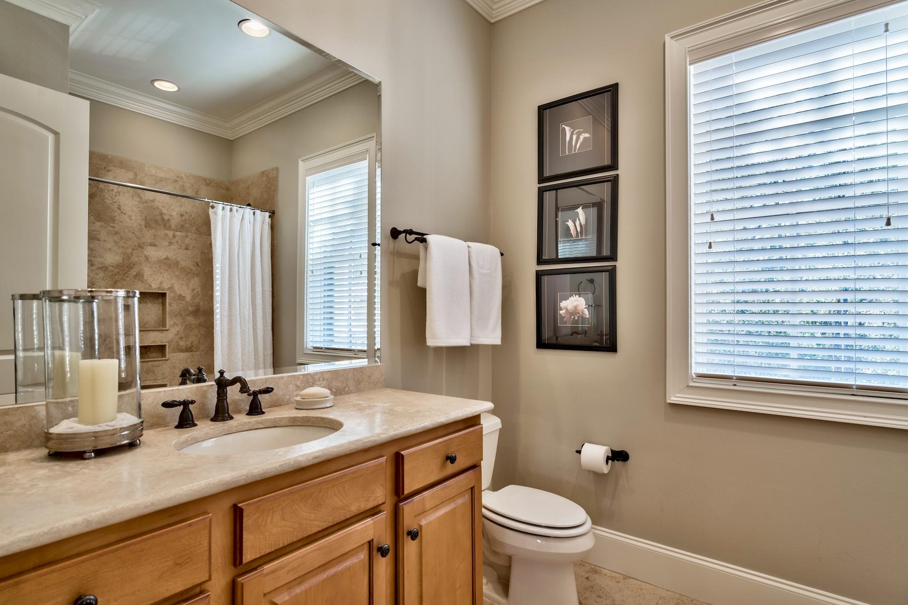 BURNT PINE - Residential