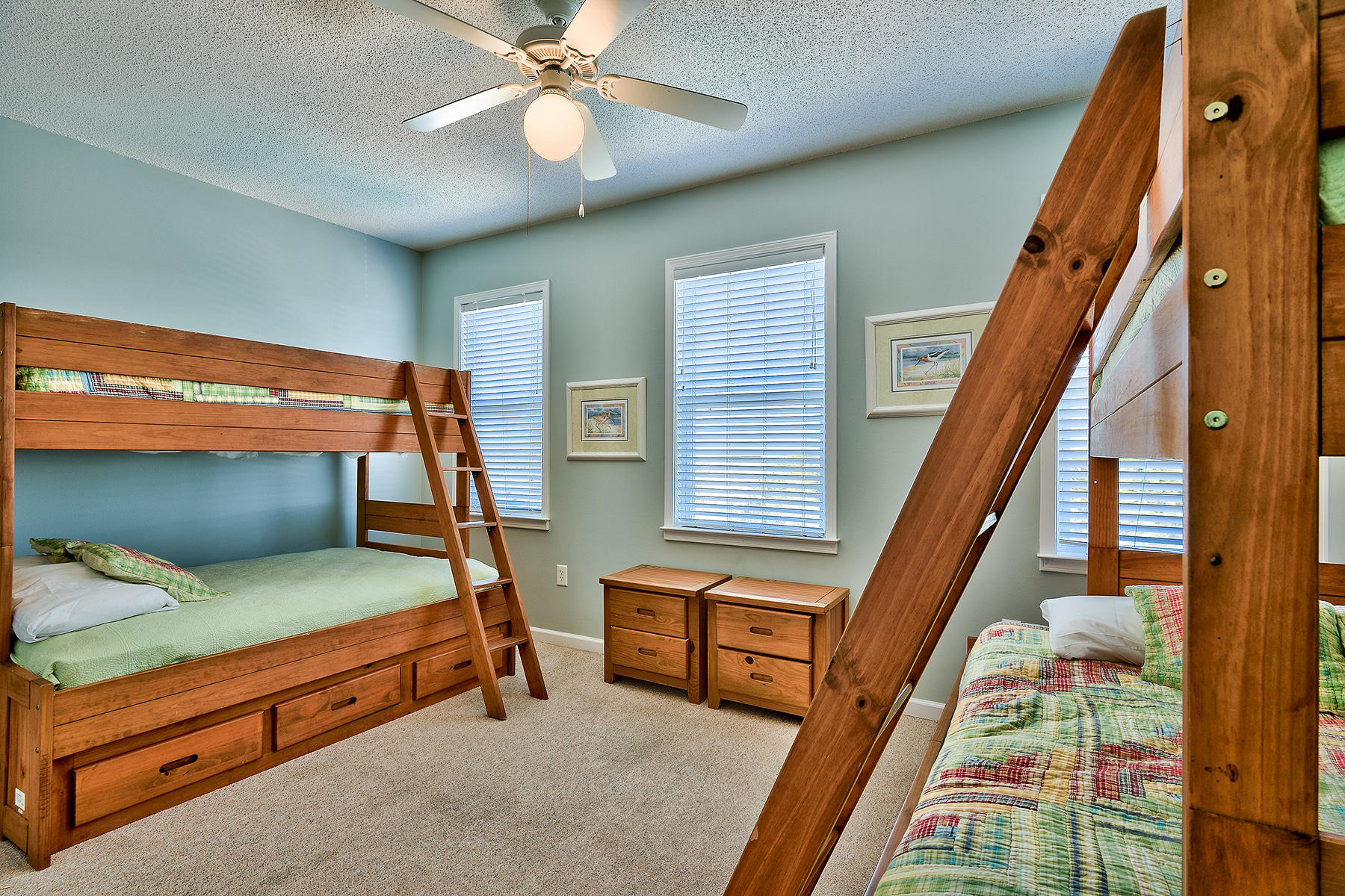 SEABREEZE COTTAGES - Residential