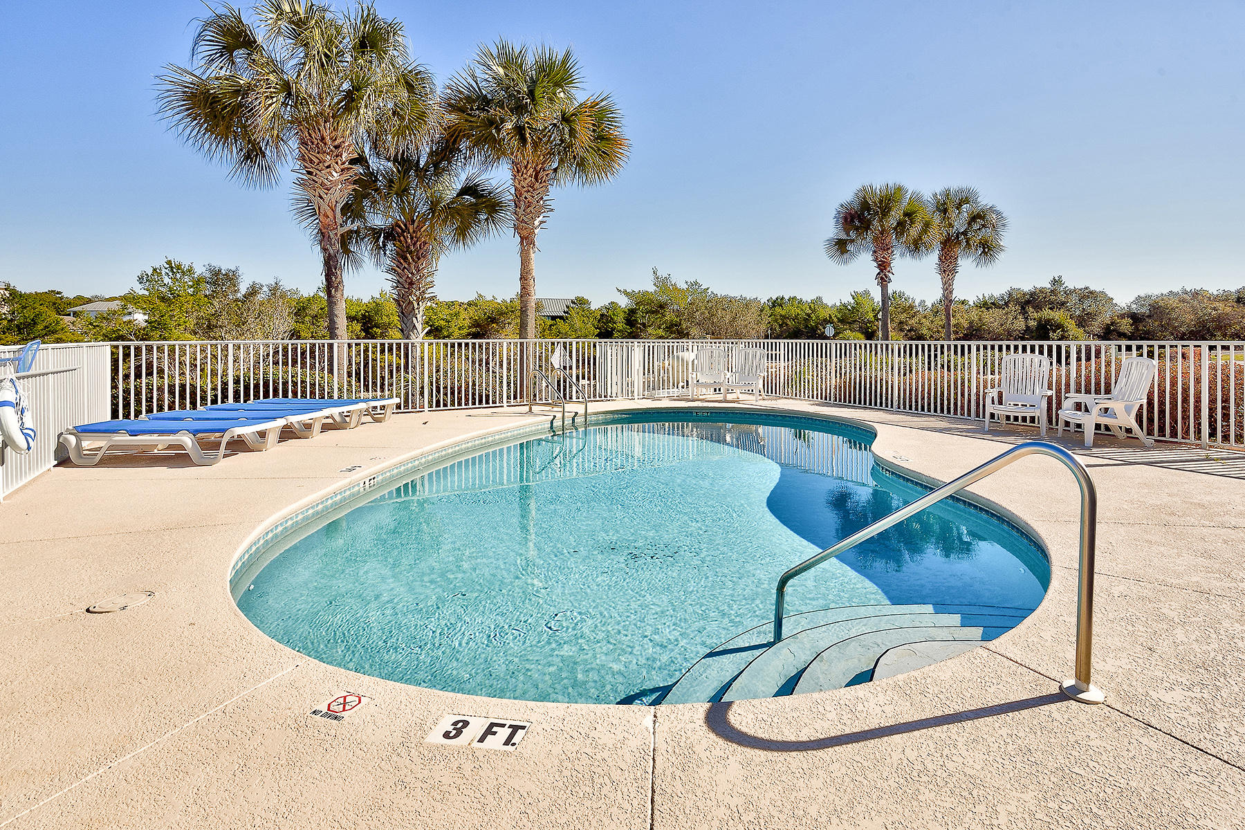 SEABREEZE COTTAGES - Residential