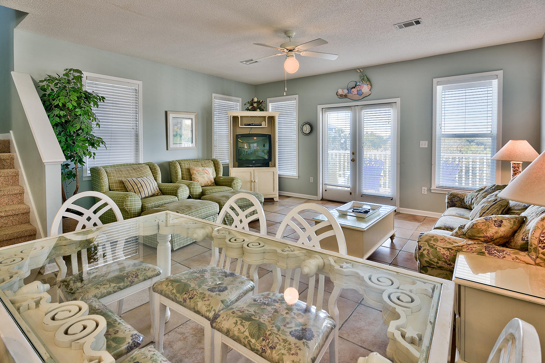 SEABREEZE COTTAGES - Residential