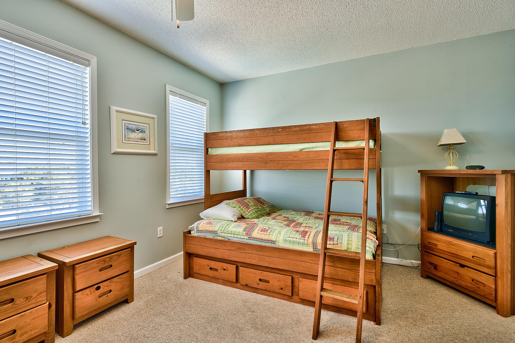 SEABREEZE COTTAGES - Residential