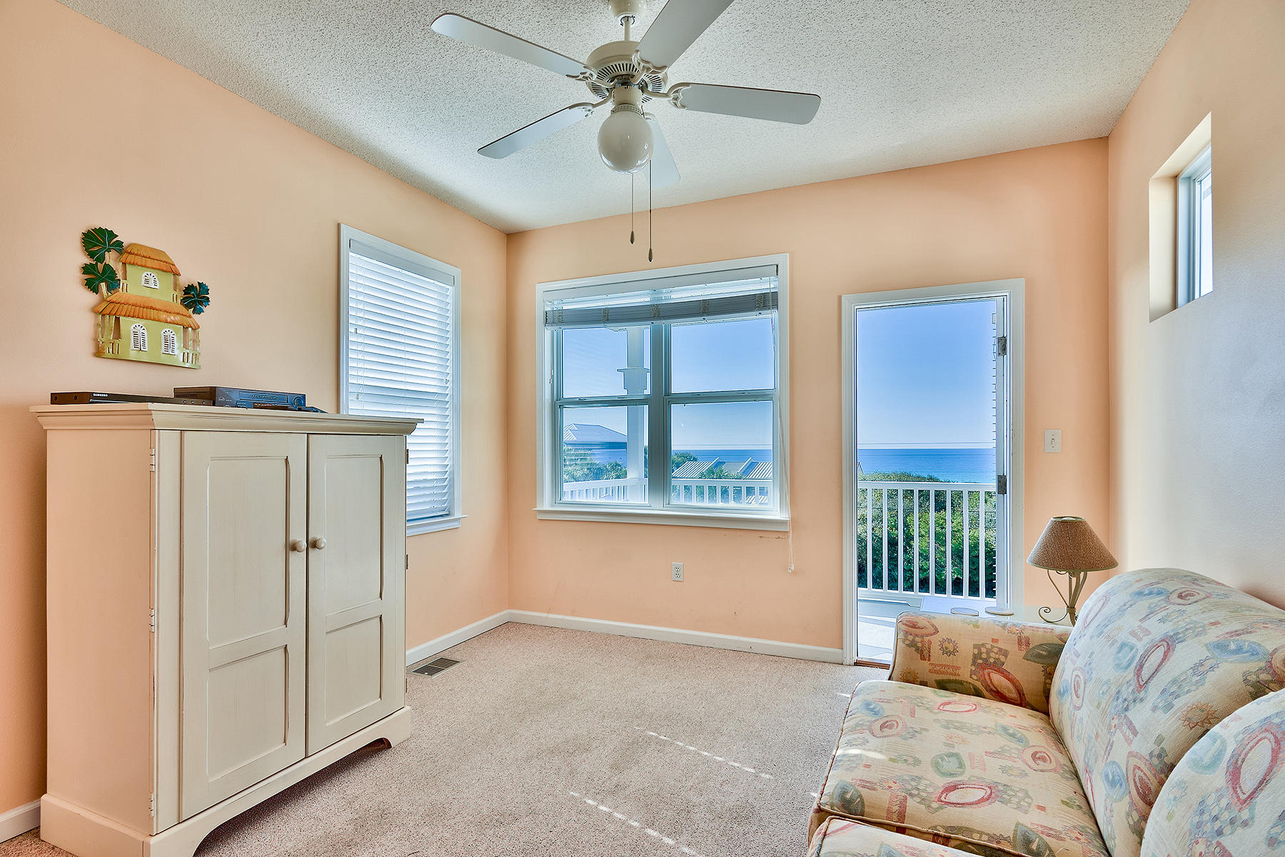 SEABREEZE COTTAGES - Residential