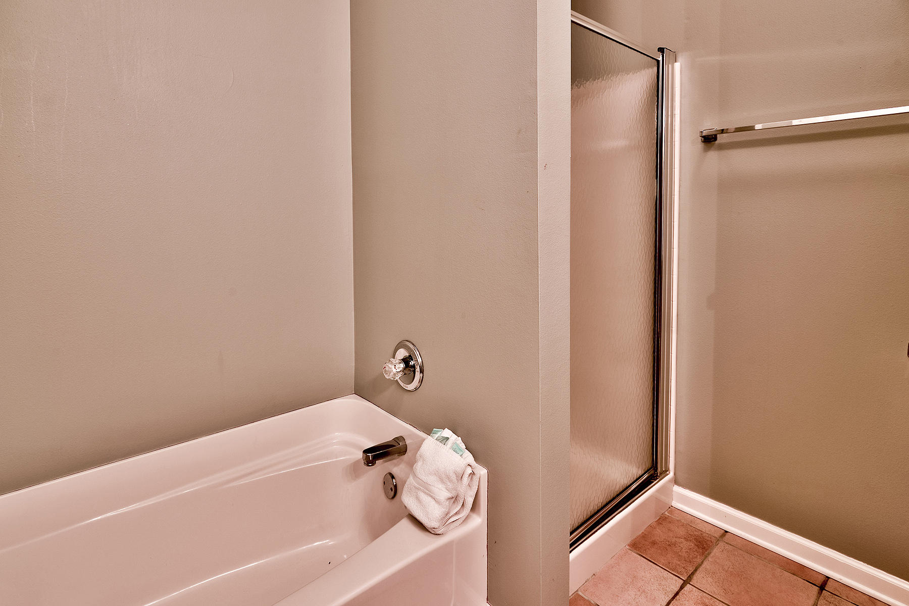 SEABREEZE COTTAGES - Residential