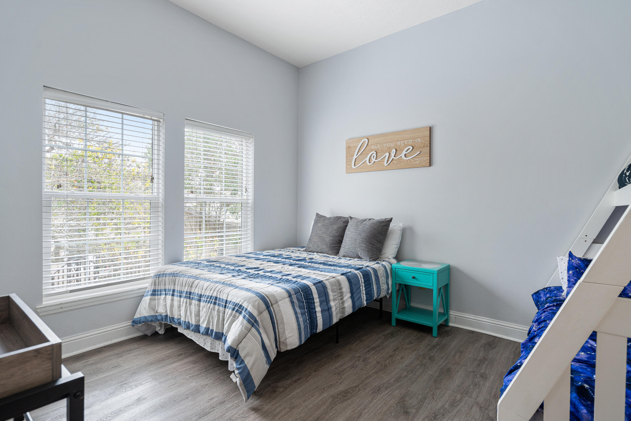 The Palms - Residential