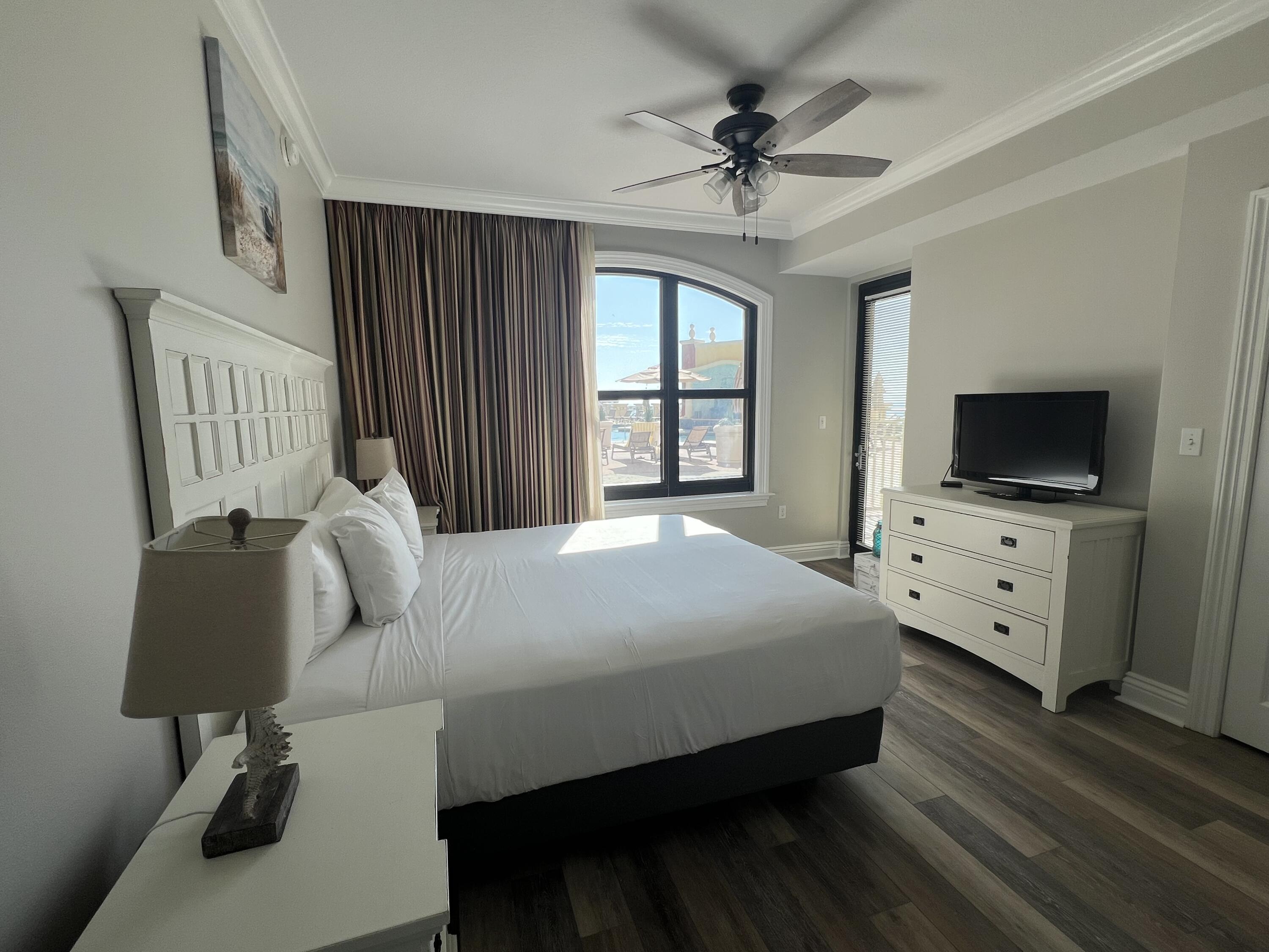EMERALD GRANDE - Residential
