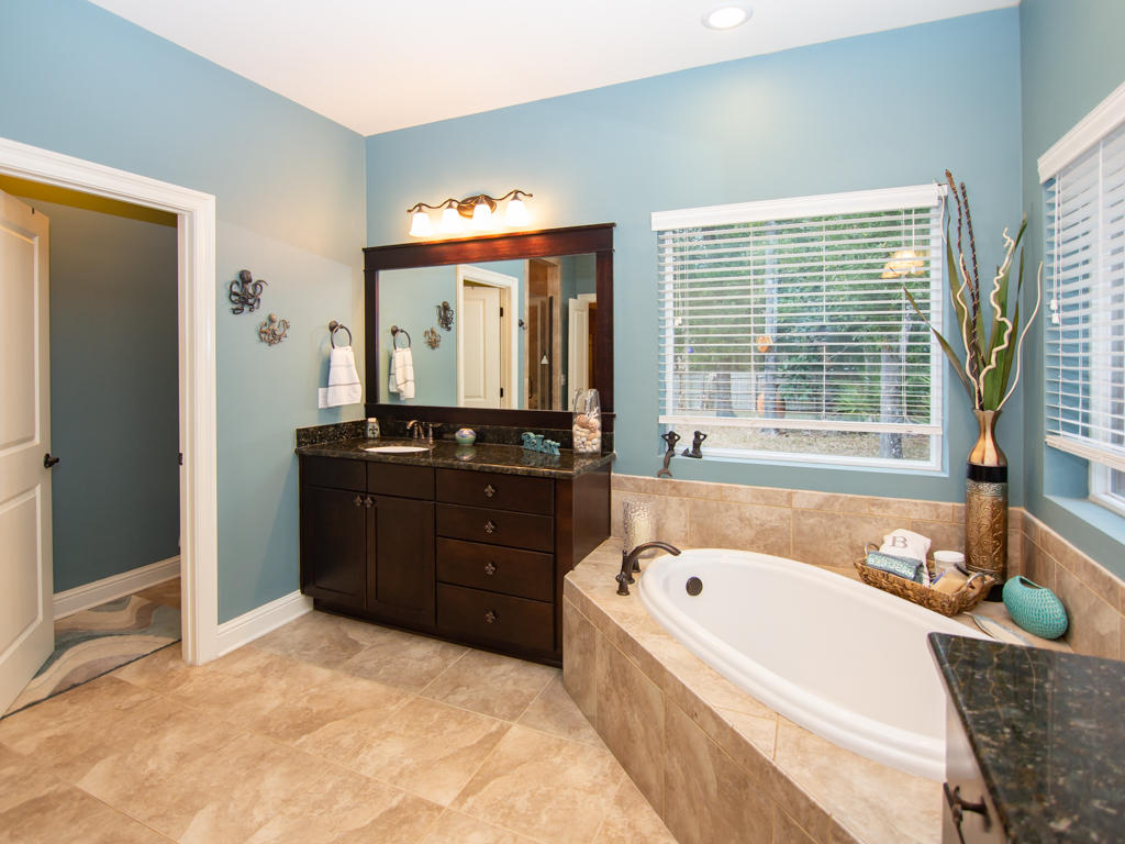 Hawk's Landing - Residential