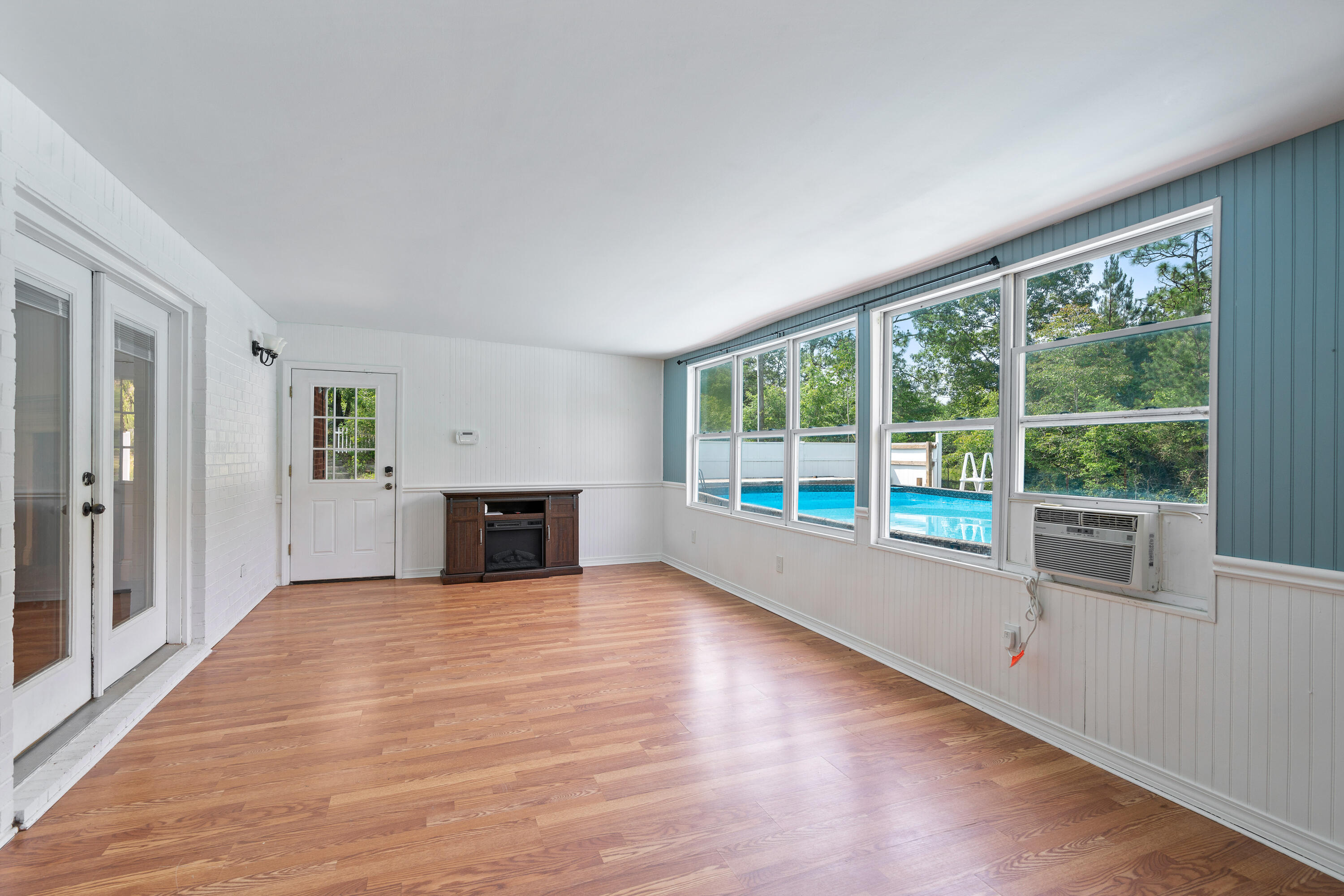 No subdivision on record - Residential