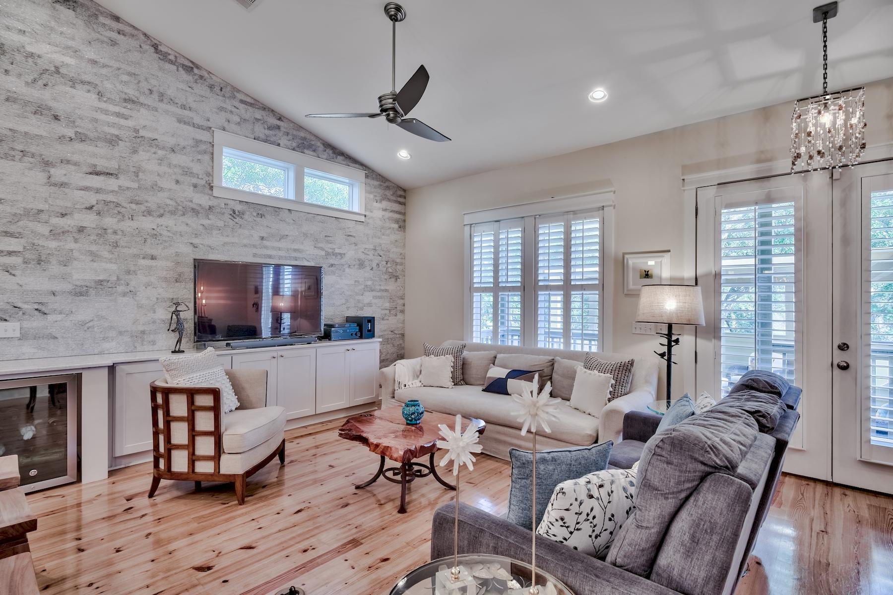 SUMMER RIDGE - Residential