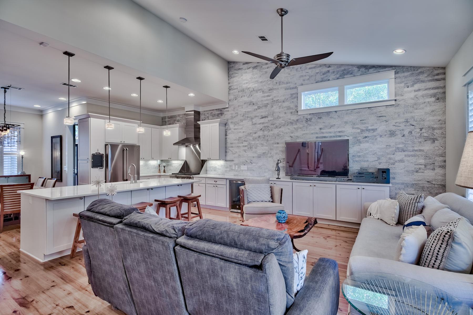 SUMMER RIDGE - Residential