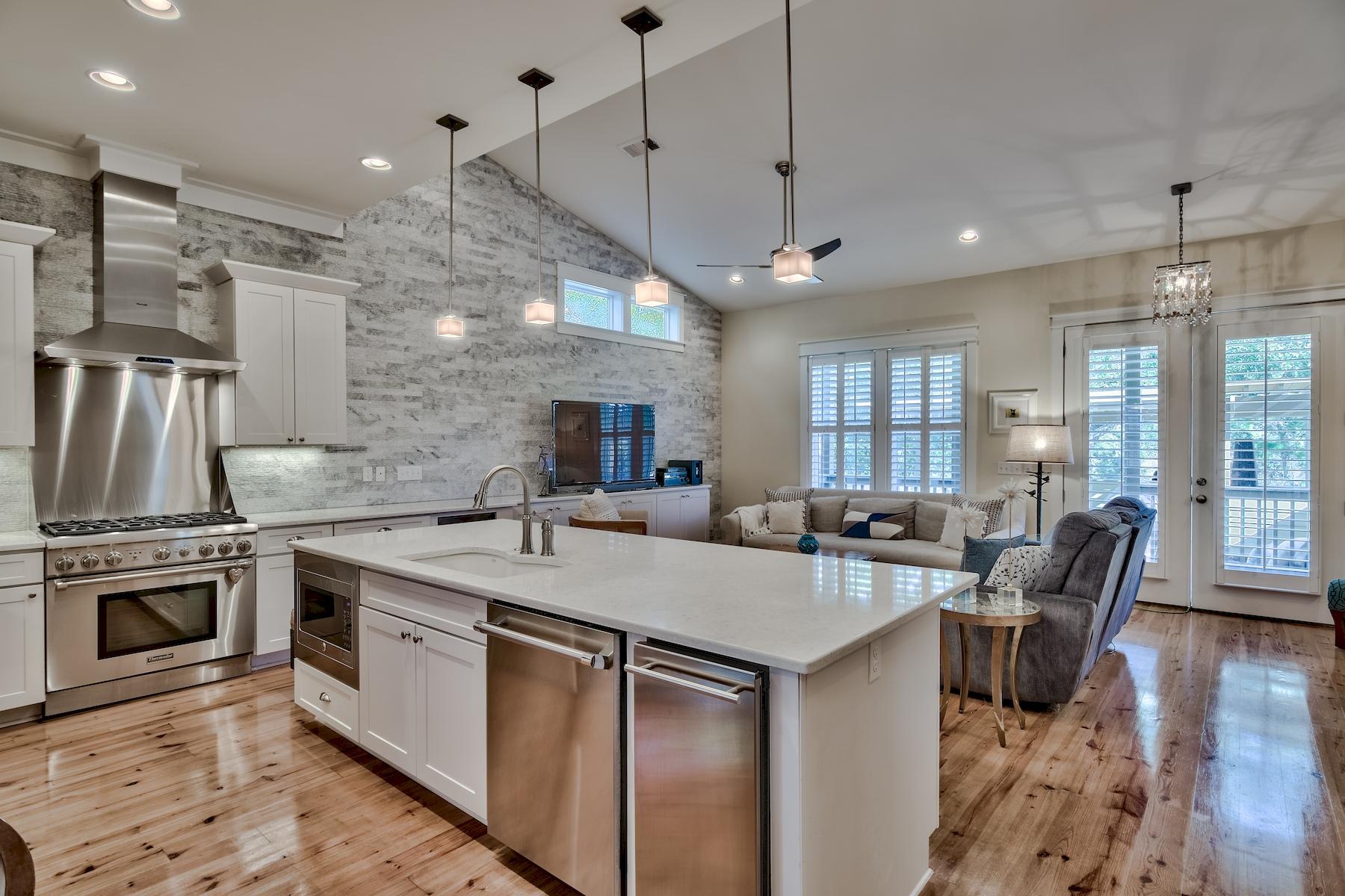 SUMMER RIDGE - Residential