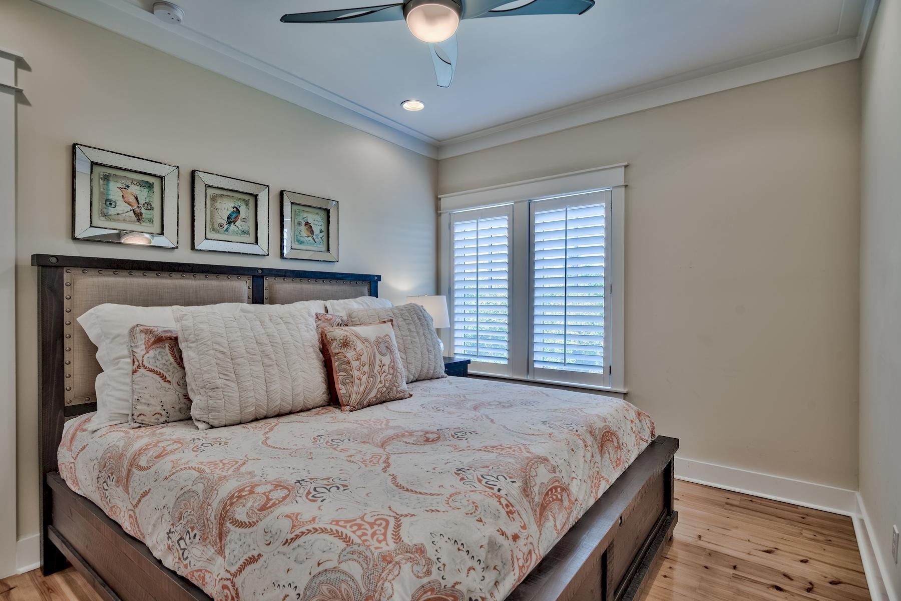 SUMMER RIDGE - Residential