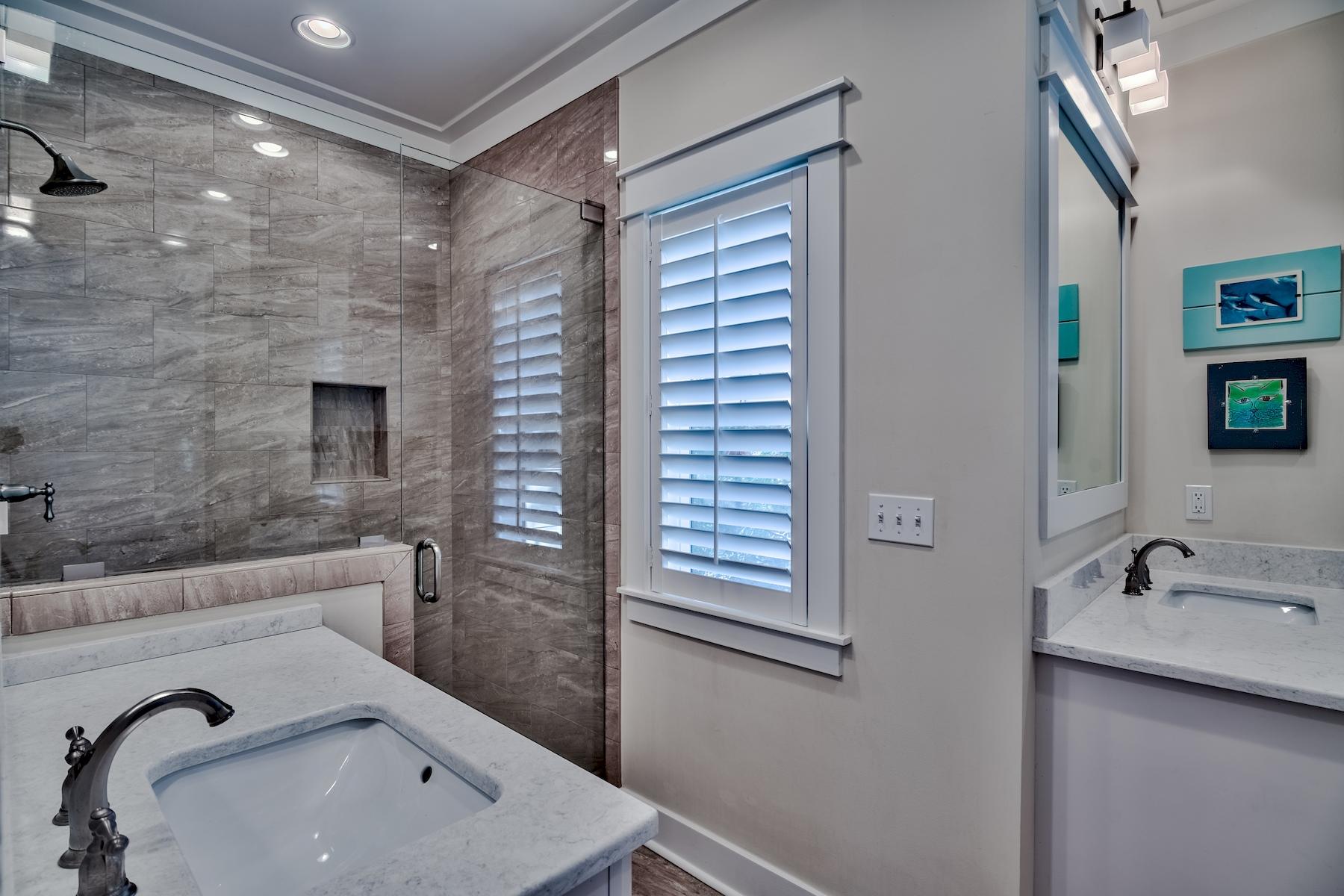 SUMMER RIDGE - Residential