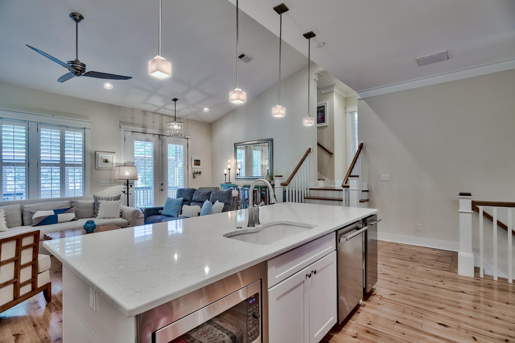 SUMMER RIDGE - Residential