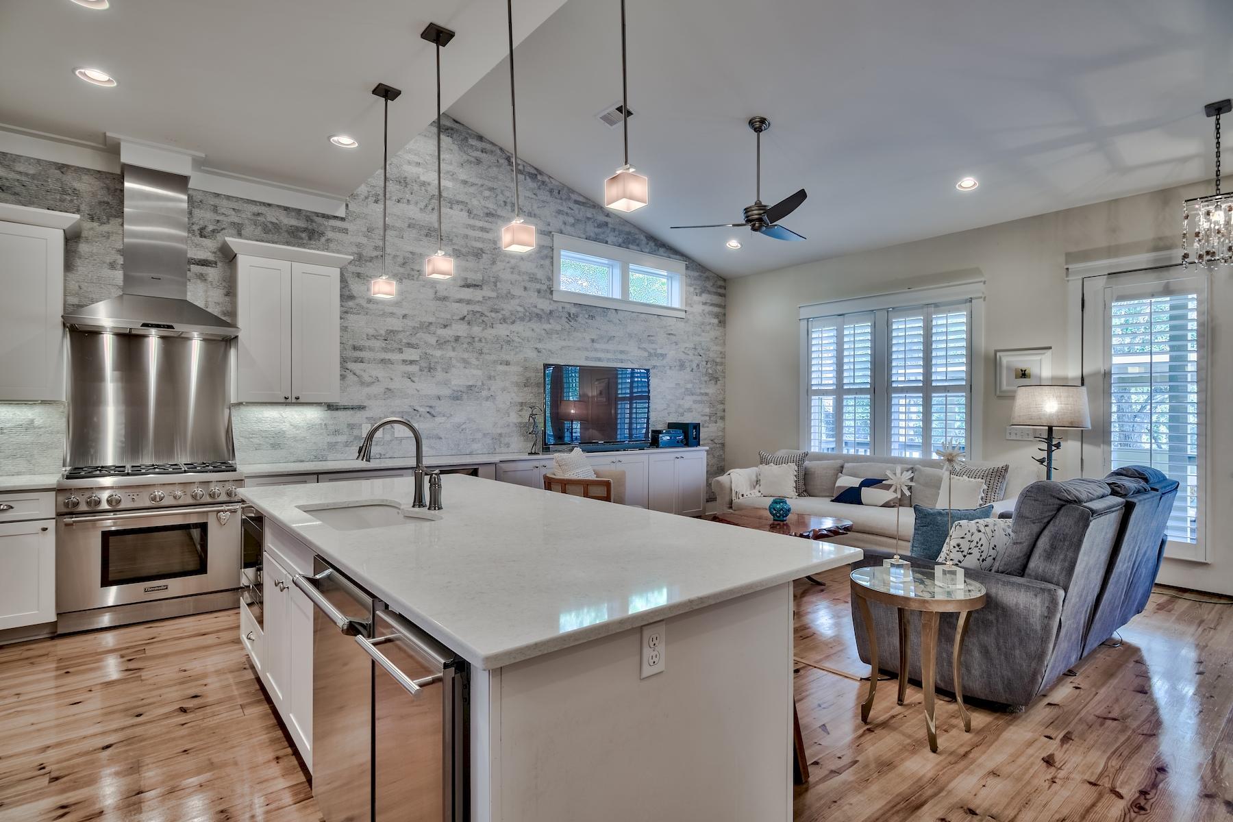 SUMMER RIDGE - Residential