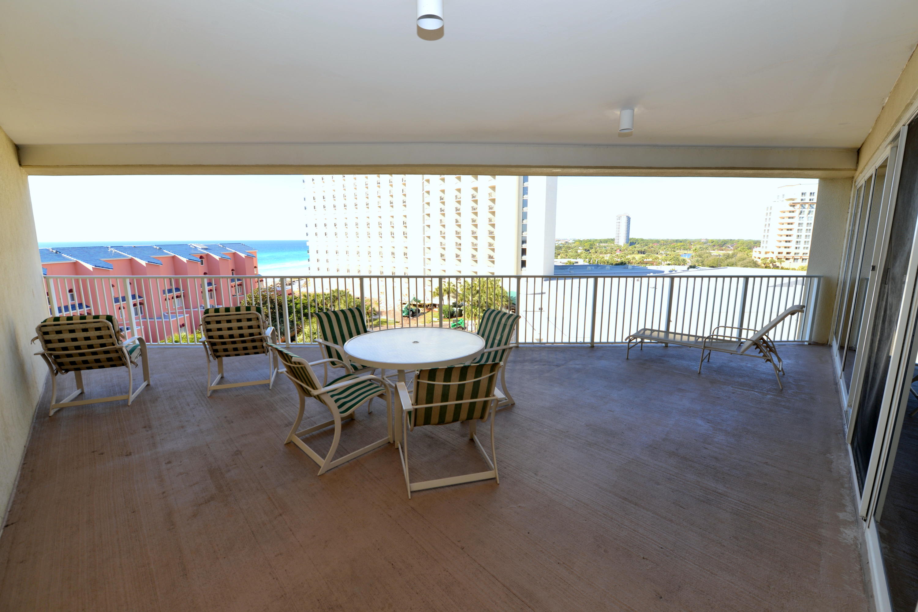 TIDES AT TOPS'L - Residential