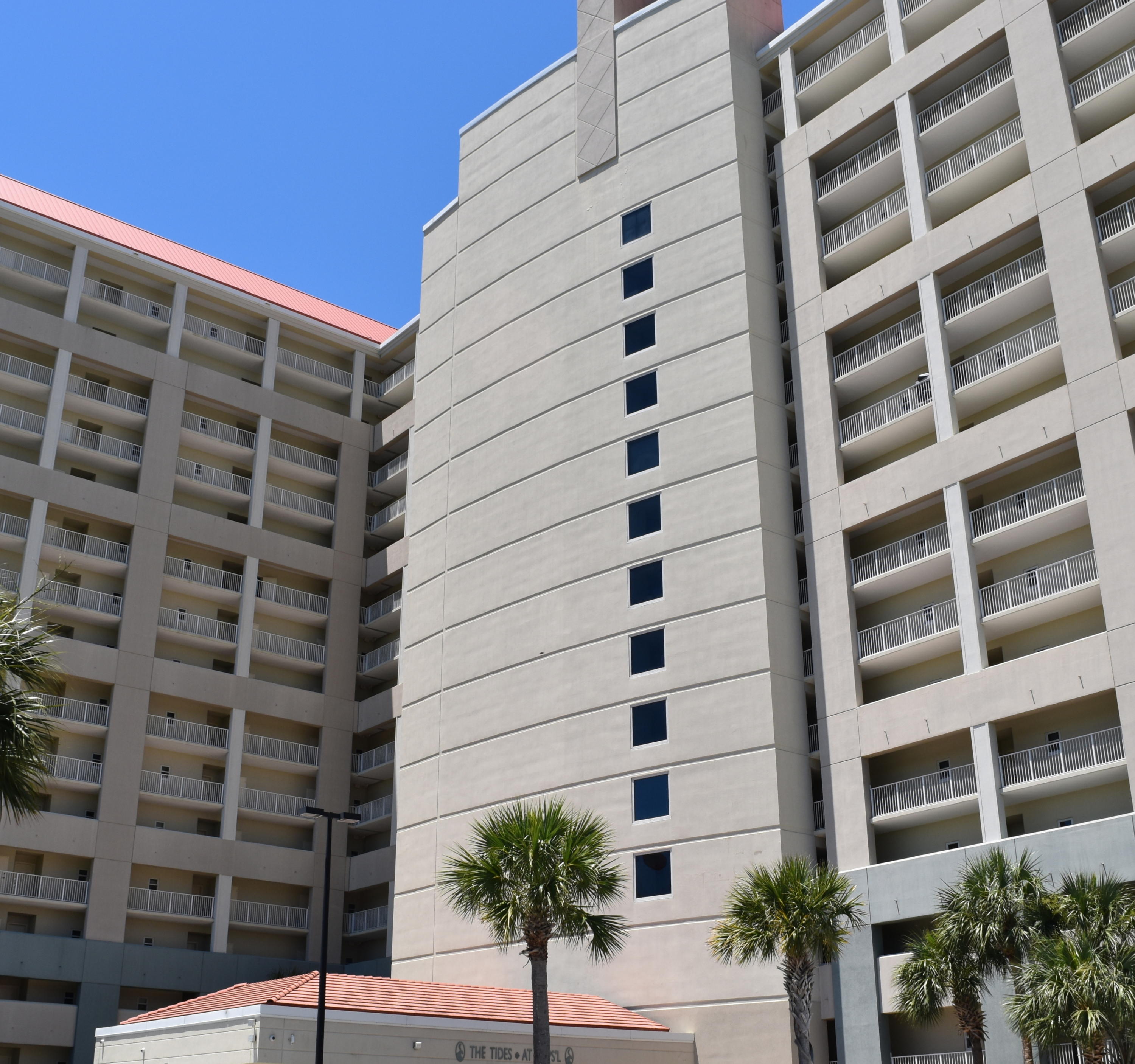 TIDES AT TOPS'L - Residential