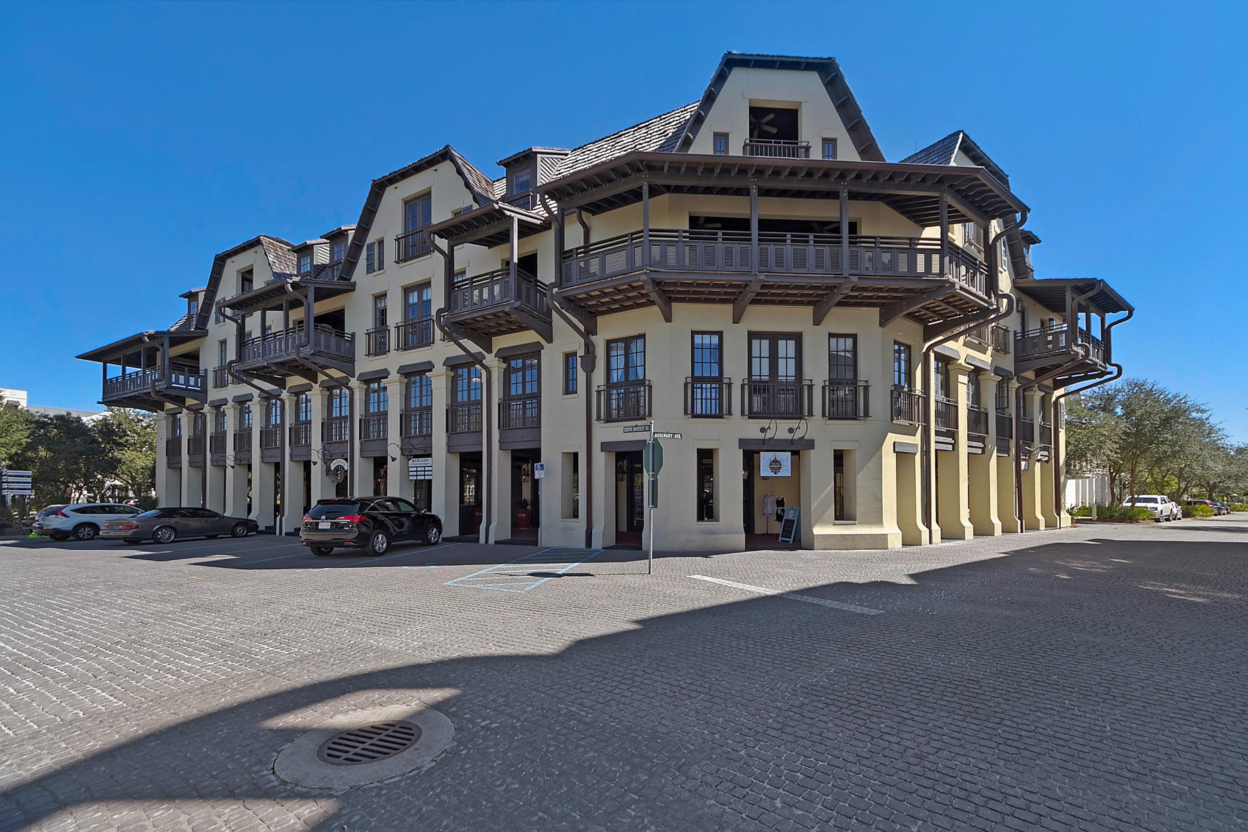 VILLAGE OF SOUTH WALTON - Residential