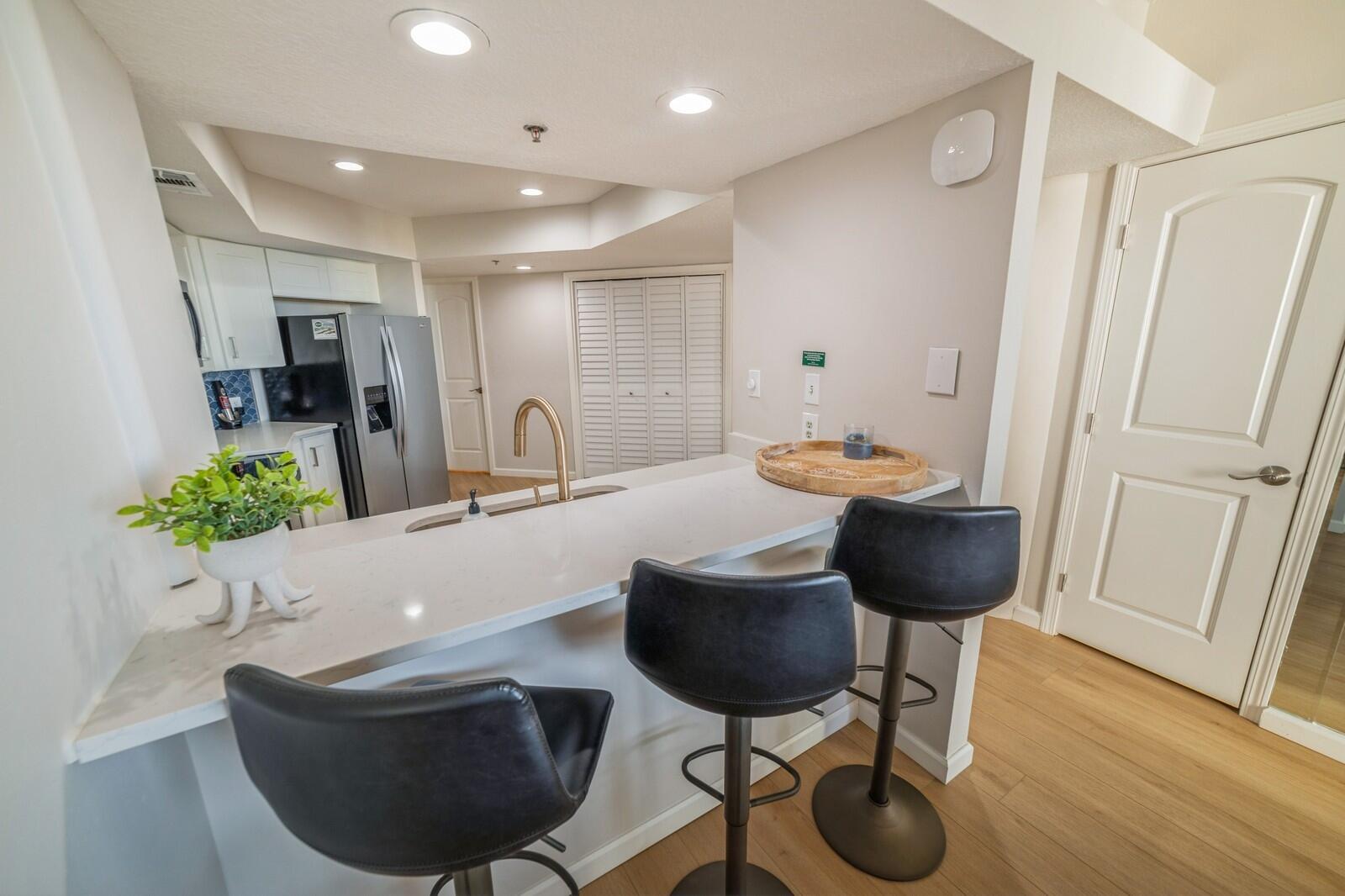 EAST PASS TOWERS CONDO - Residential