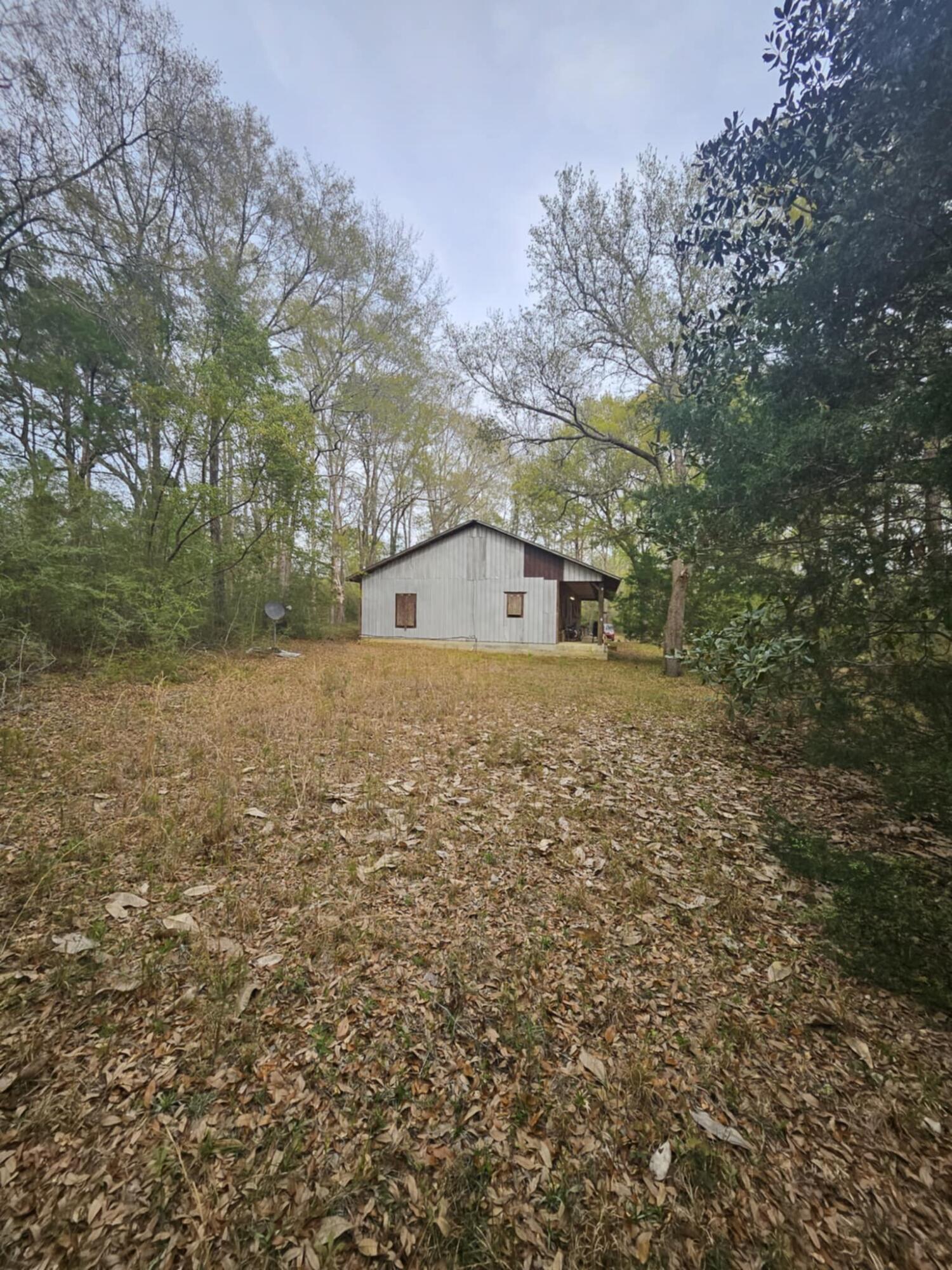 NO RECORDED SUBDIVISION - Residential