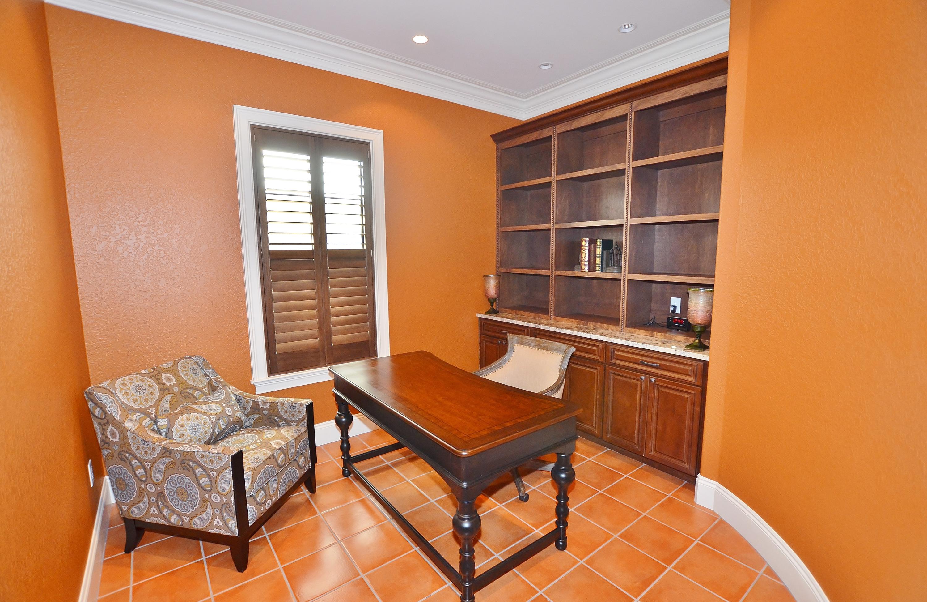 VILLA LAGO - Residential Lease