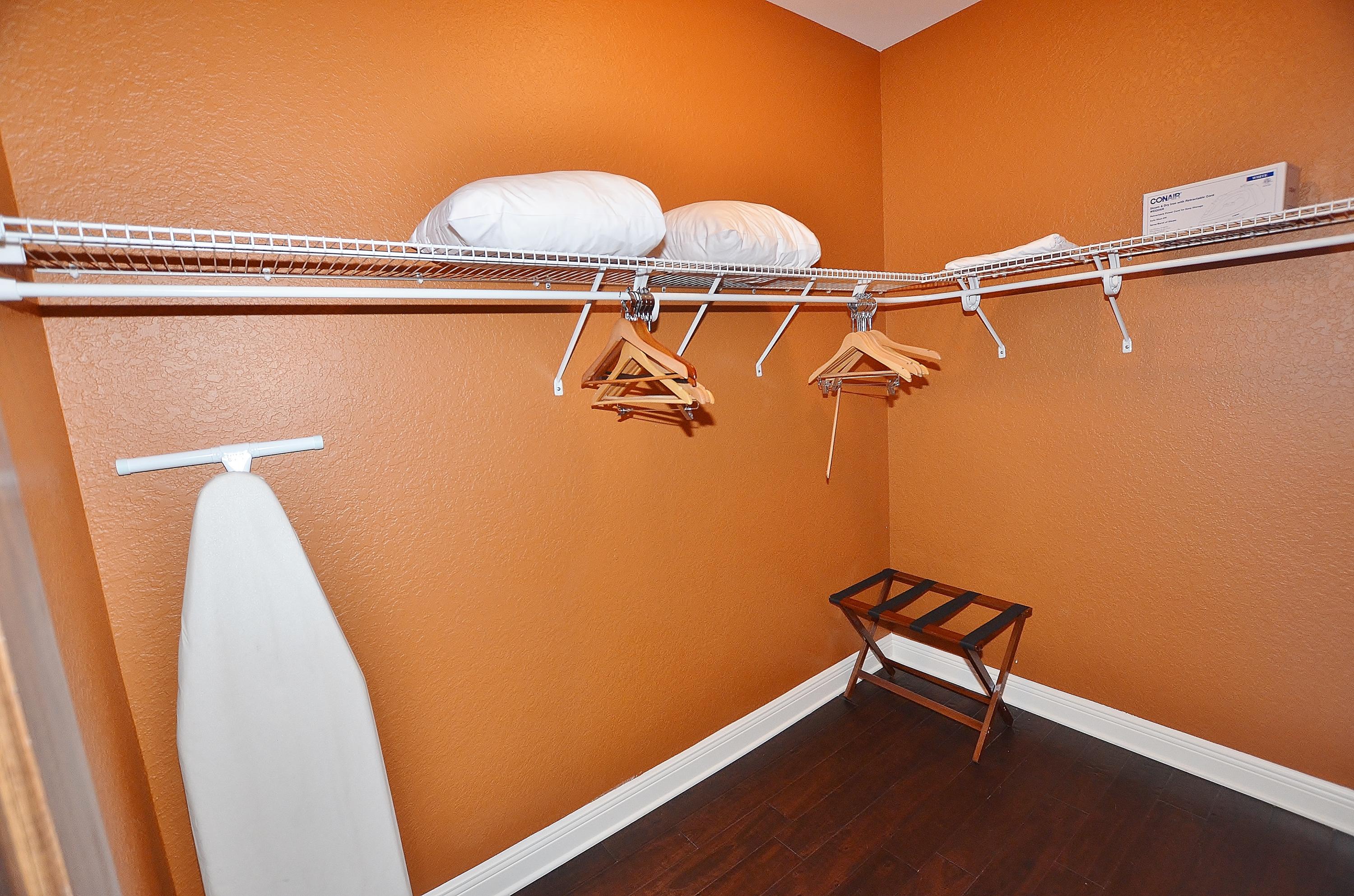 VILLA LAGO - Residential Lease