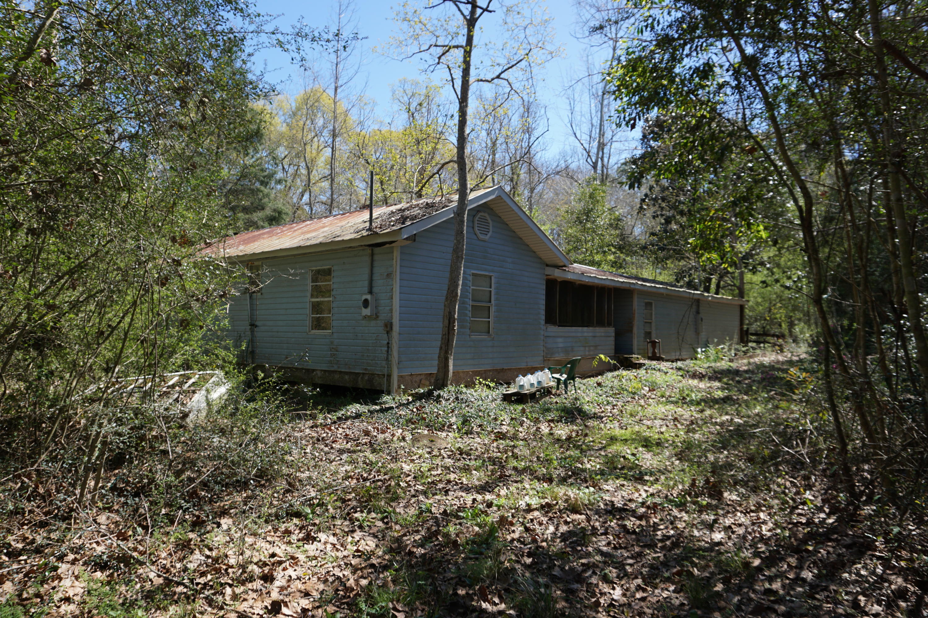 METES & BOUNDS - Land