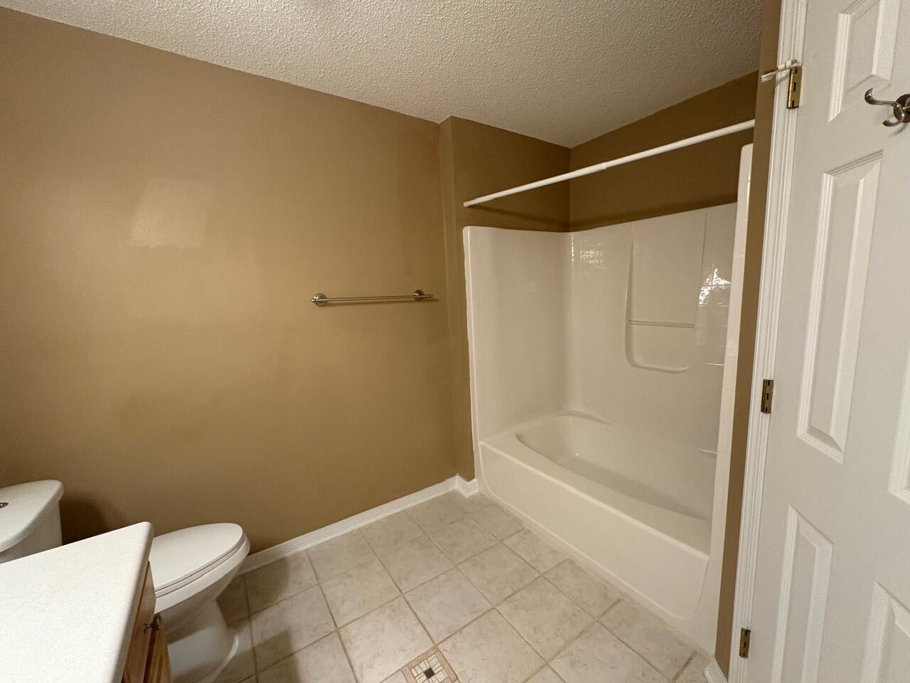 FAIRCHILD ESTATES - Residential Lease